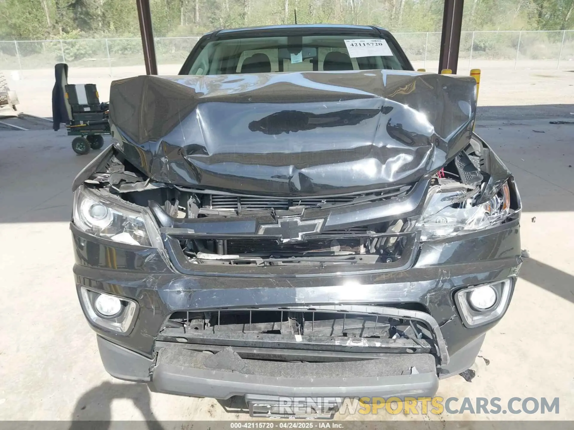 6 fotografías del automóvil dañado 1GCPTDE11L1126736 CHEVROLET COLORADO 2020