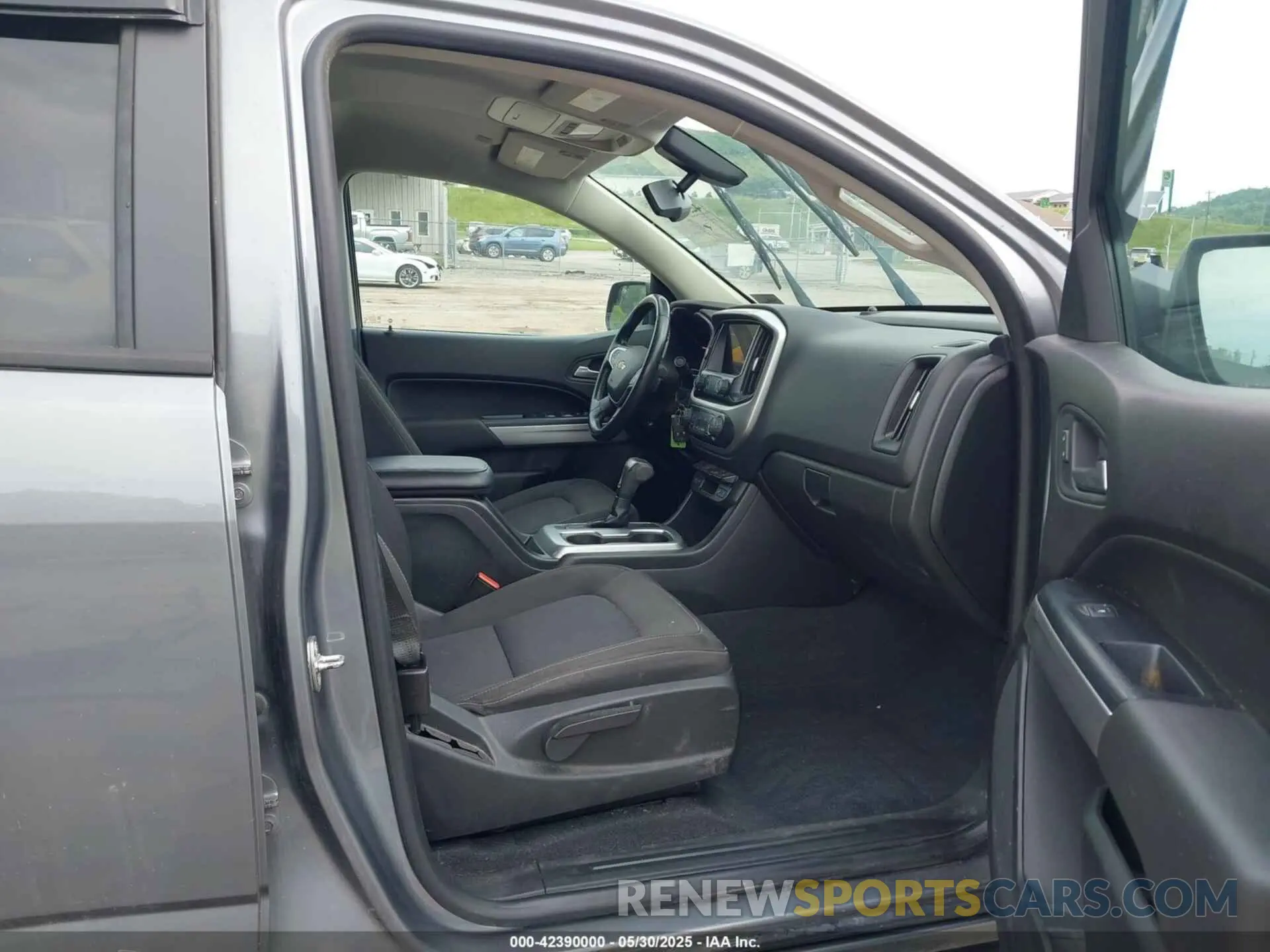 5 fotografías del automóvil dañado 1GCGTCEN1M1105688 CHEVROLET COLORADO 2021
