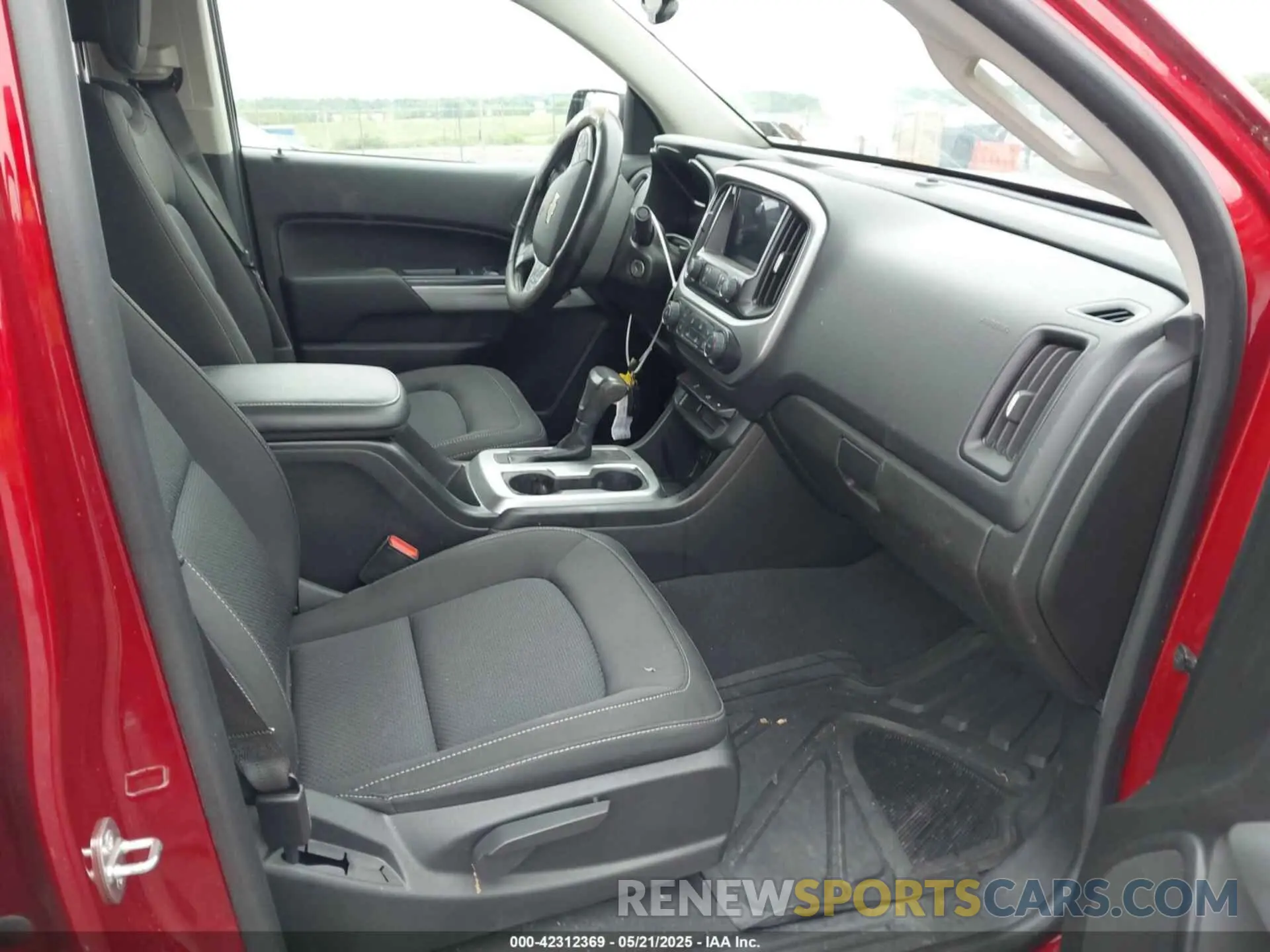 5 fotografías del automóvil dañado 1GCGTCEN8M1169498 CHEVROLET COLORADO 2021