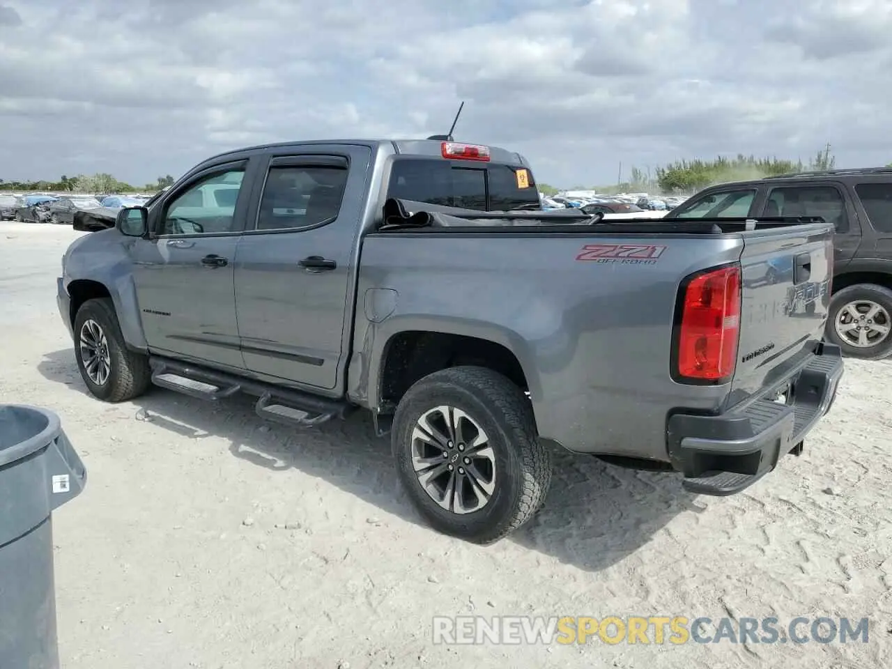 2 fotografías del automóvil dañado 1GCGTDEN2M1195472 CHEVROLET COLORADO 2021