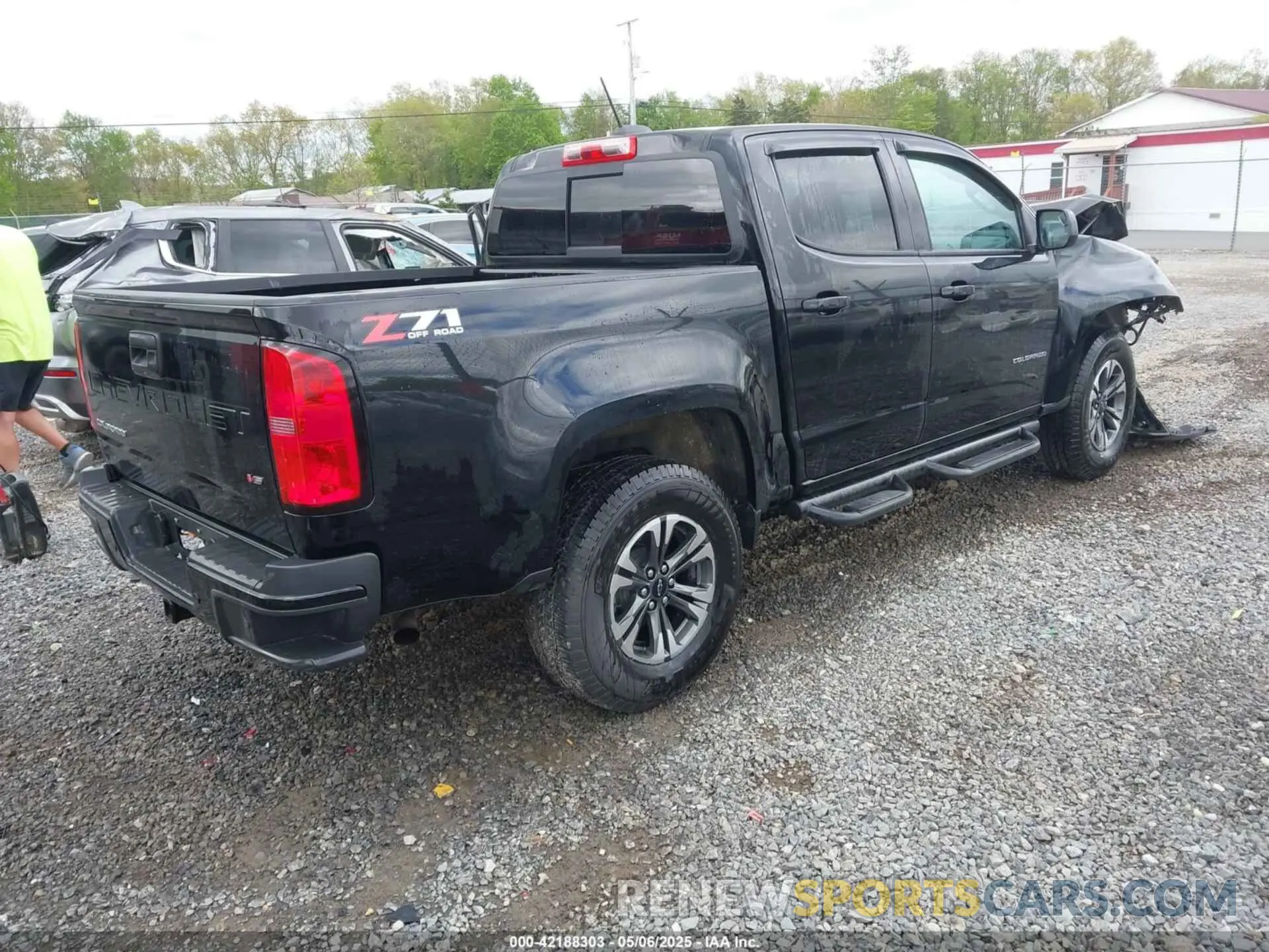 4 fotografías del automóvil dañado 1GCGTDEN6M1233477 CHEVROLET COLORADO 2021