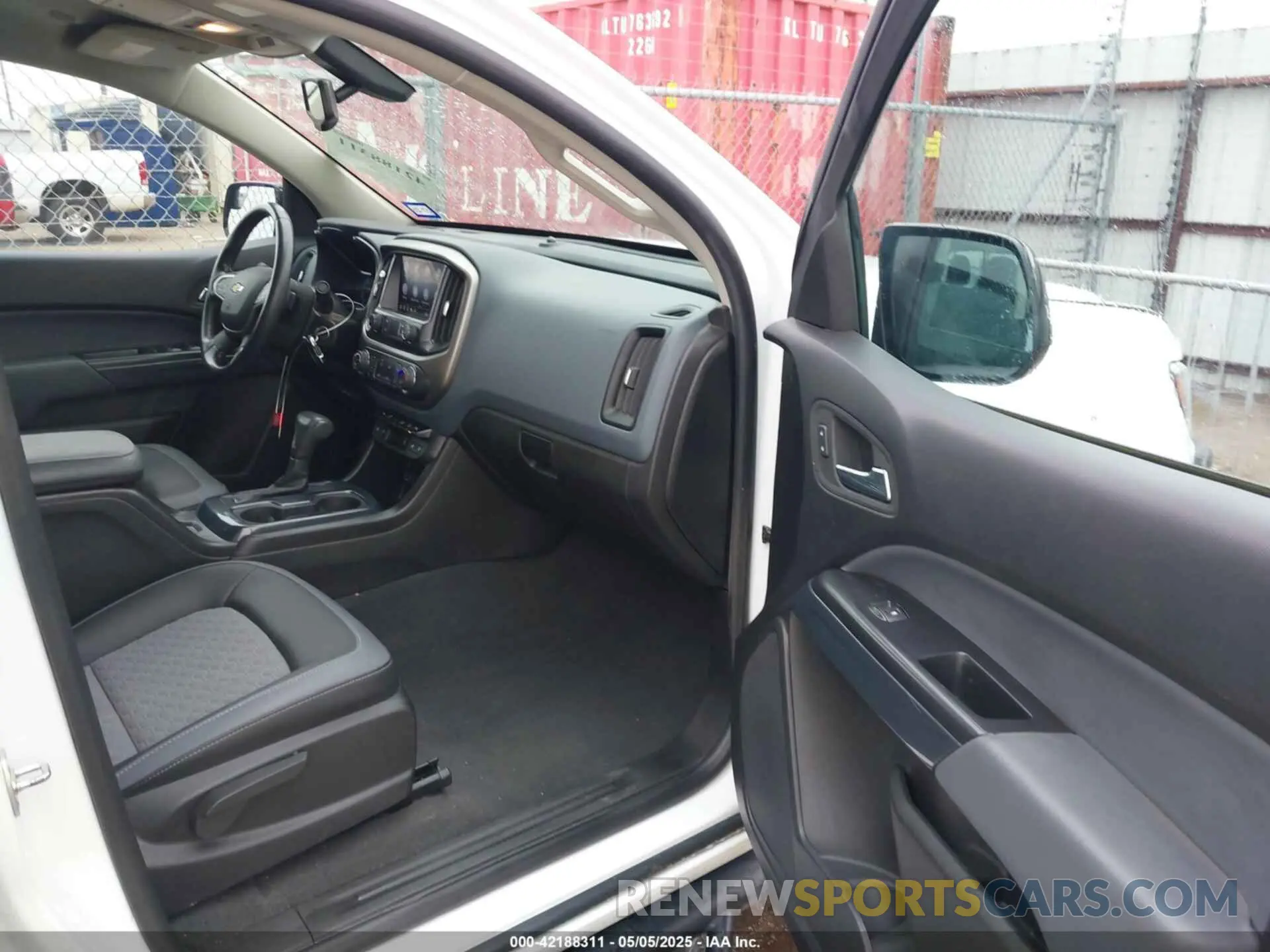 5 fotografías del automóvil dañado 1GCGTDEN9M1256767 CHEVROLET COLORADO 2021
