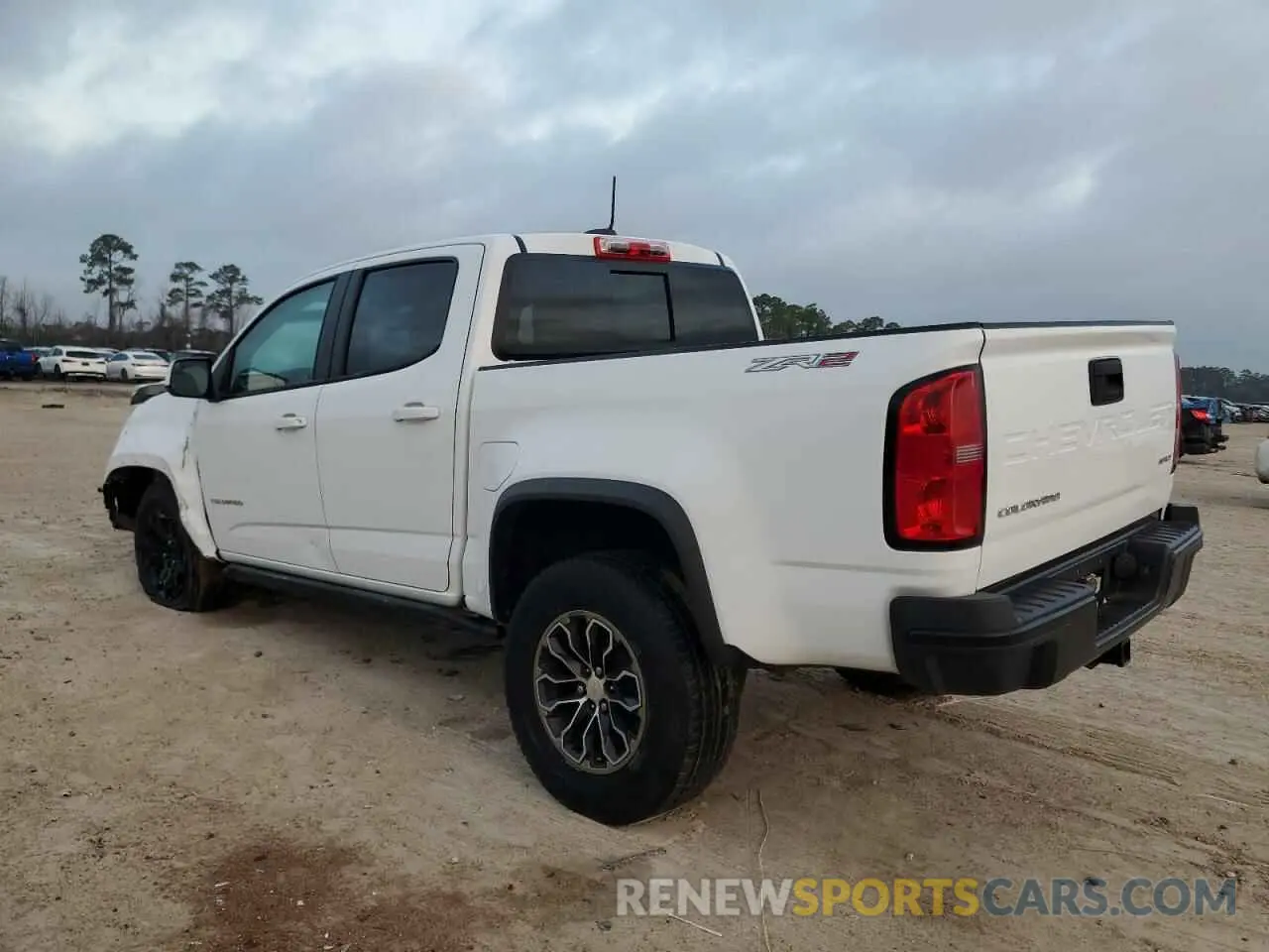 2 fotografías del automóvil dañado 1GCGTEEN8M1285957 CHEVROLET COLORADO 2021