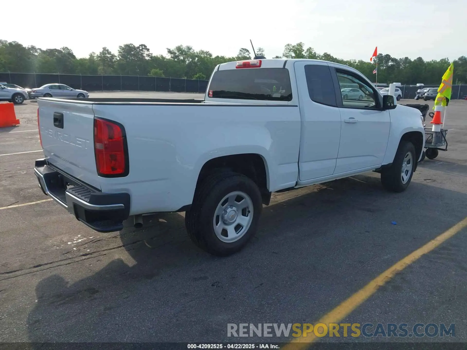 4 fotografías del automóvil dañado 1GCHSBEA0M1198797 CHEVROLET COLORADO 2021