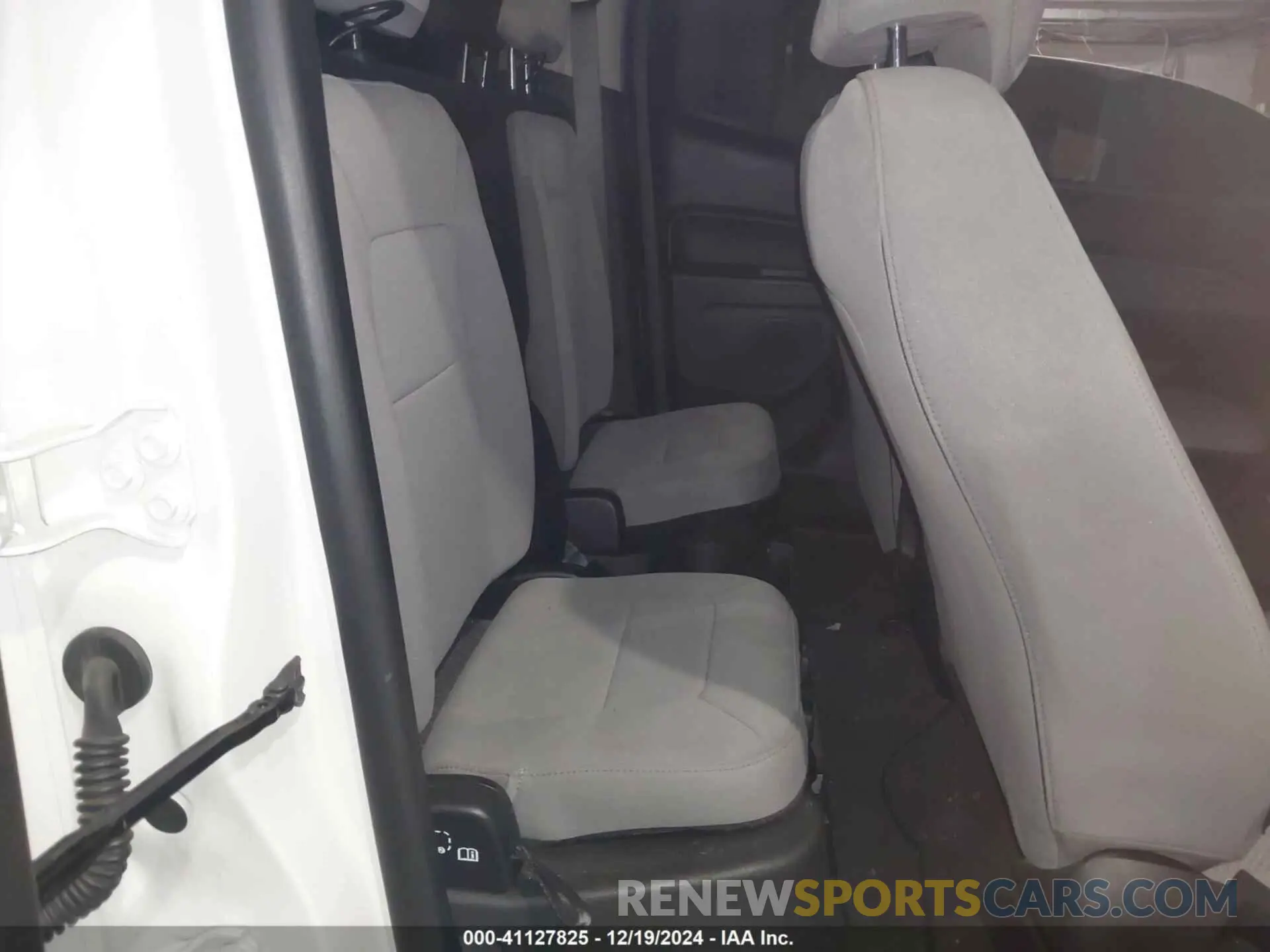 8 fotografías del automóvil dañado 1GCHSBEA3M1236023 CHEVROLET COLORADO 2021