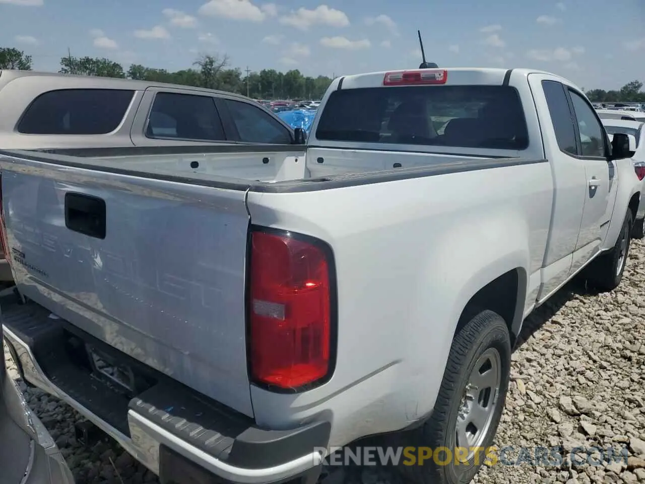 3 fotografías del automóvil dañado 1GCHSBEA4M1120510 CHEVROLET COLORADO 2021