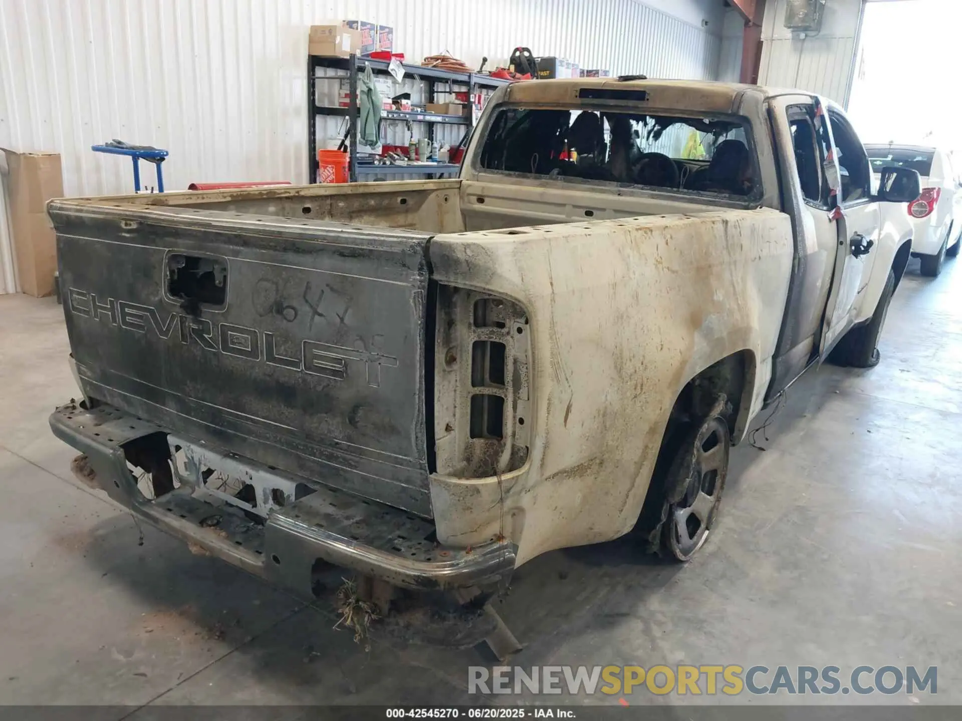4 fotografías del automóvil dañado 1GCHSBEA7M1100252 CHEVROLET COLORADO 2021