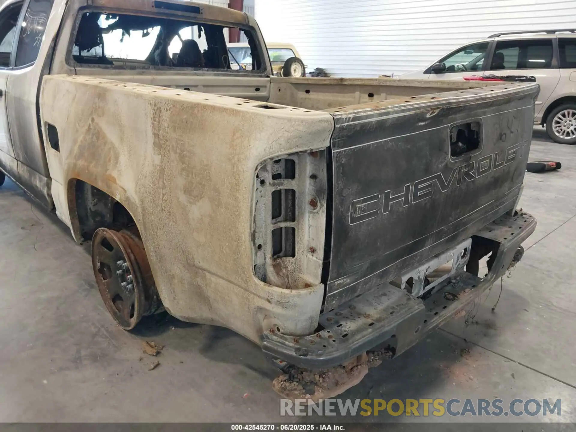 6 fotografías del automóvil dañado 1GCHSBEA7M1100252 CHEVROLET COLORADO 2021