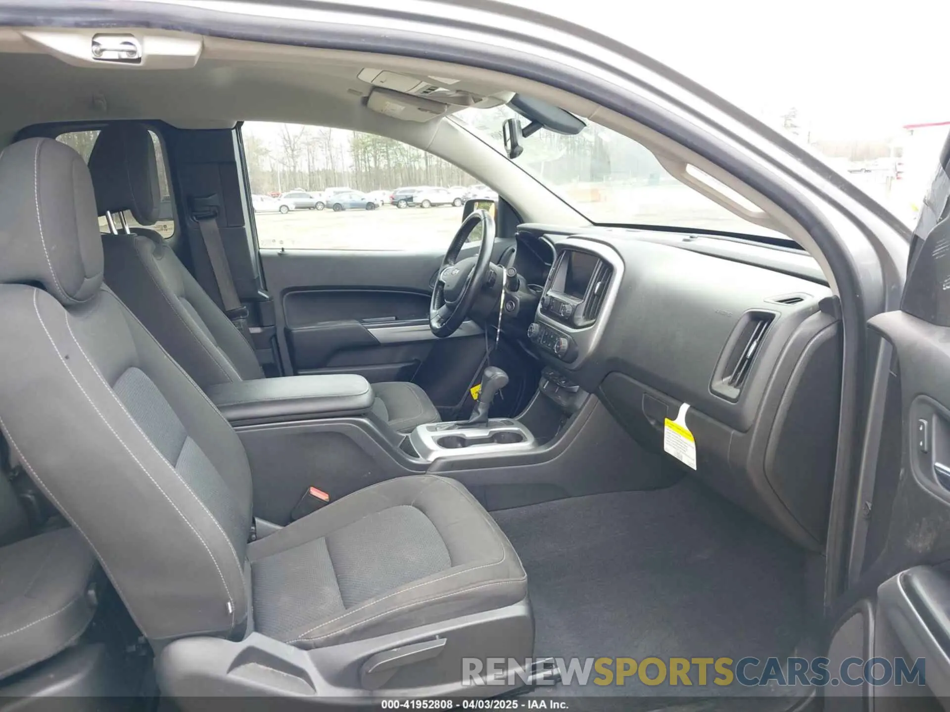 5 fotografías del automóvil dañado 1GCHSCEA8M1117812 CHEVROLET COLORADO 2021