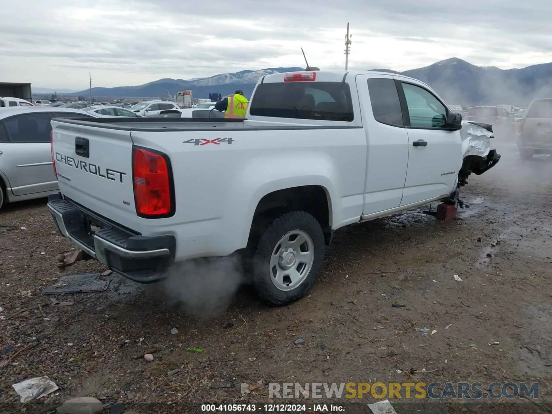 4 fotografías del automóvil dañado 1GCHTBEN2M1141579 CHEVROLET COLORADO 2021