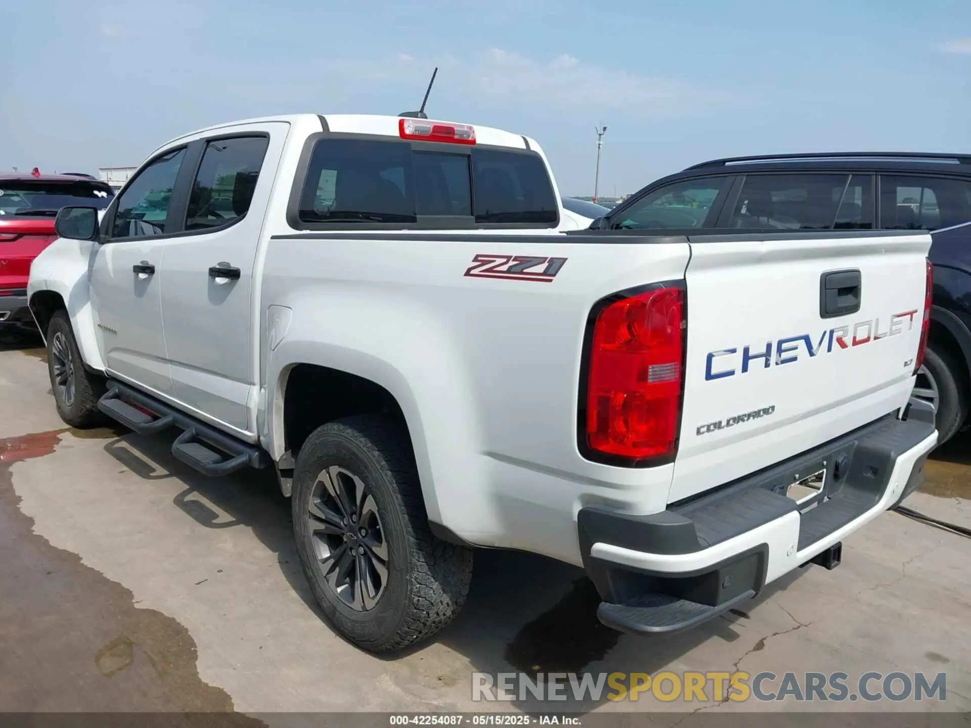 3 fotografías del automóvil dañado 1GCGSDENXN1194641 CHEVROLET COLORADO 2022