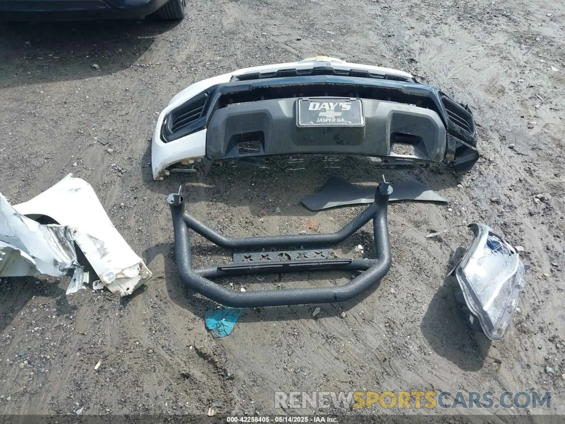 12 fotografías del automóvil dañado 1GCGTBEN0N1136281 CHEVROLET COLORADO 2022