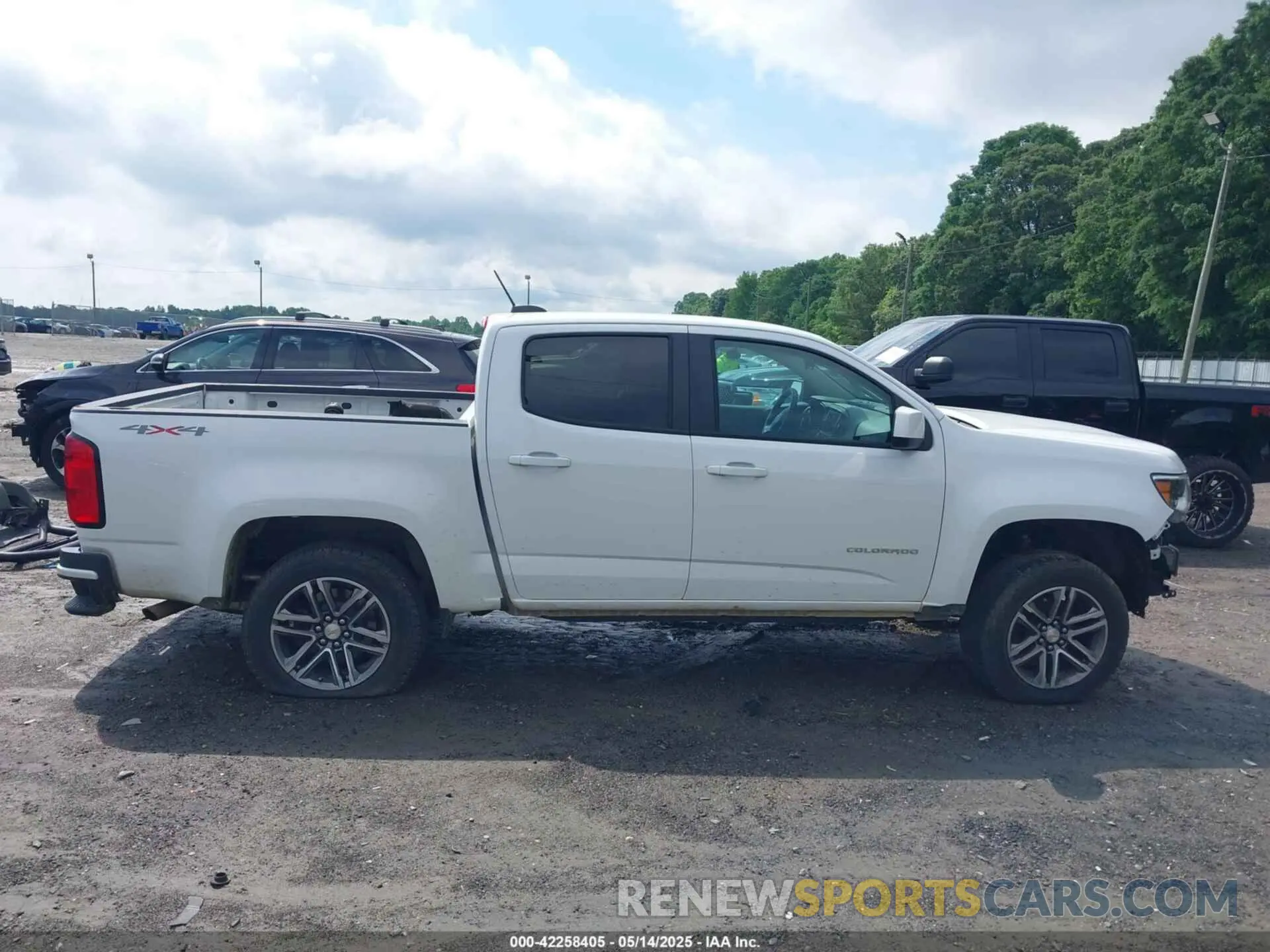 14 fotografías del automóvil dañado 1GCGTBEN0N1136281 CHEVROLET COLORADO 2022