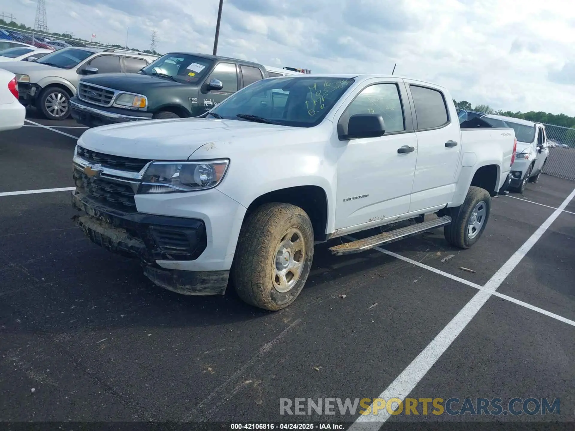 2 fotografías del automóvil dañado 1GCGTBEN6N1127343 CHEVROLET COLORADO 2022