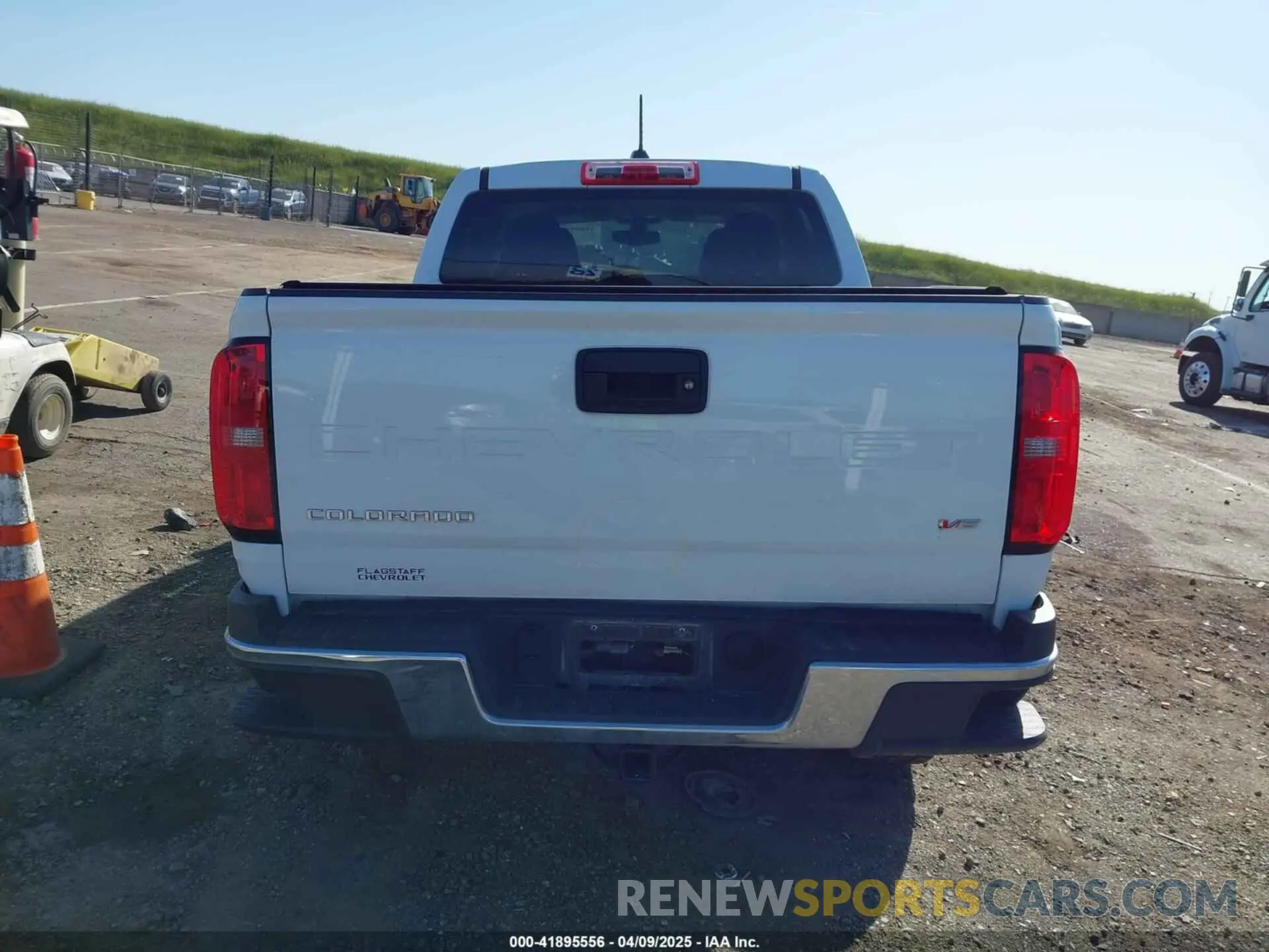 17 fotografías del automóvil dañado 1GCGTBEN7N1284766 CHEVROLET COLORADO 2022