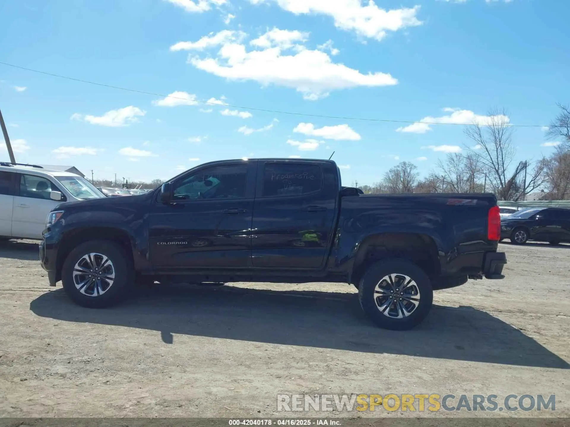 14 fotografías del automóvil dañado 1GCGTDEN0N1332958 CHEVROLET COLORADO 2022