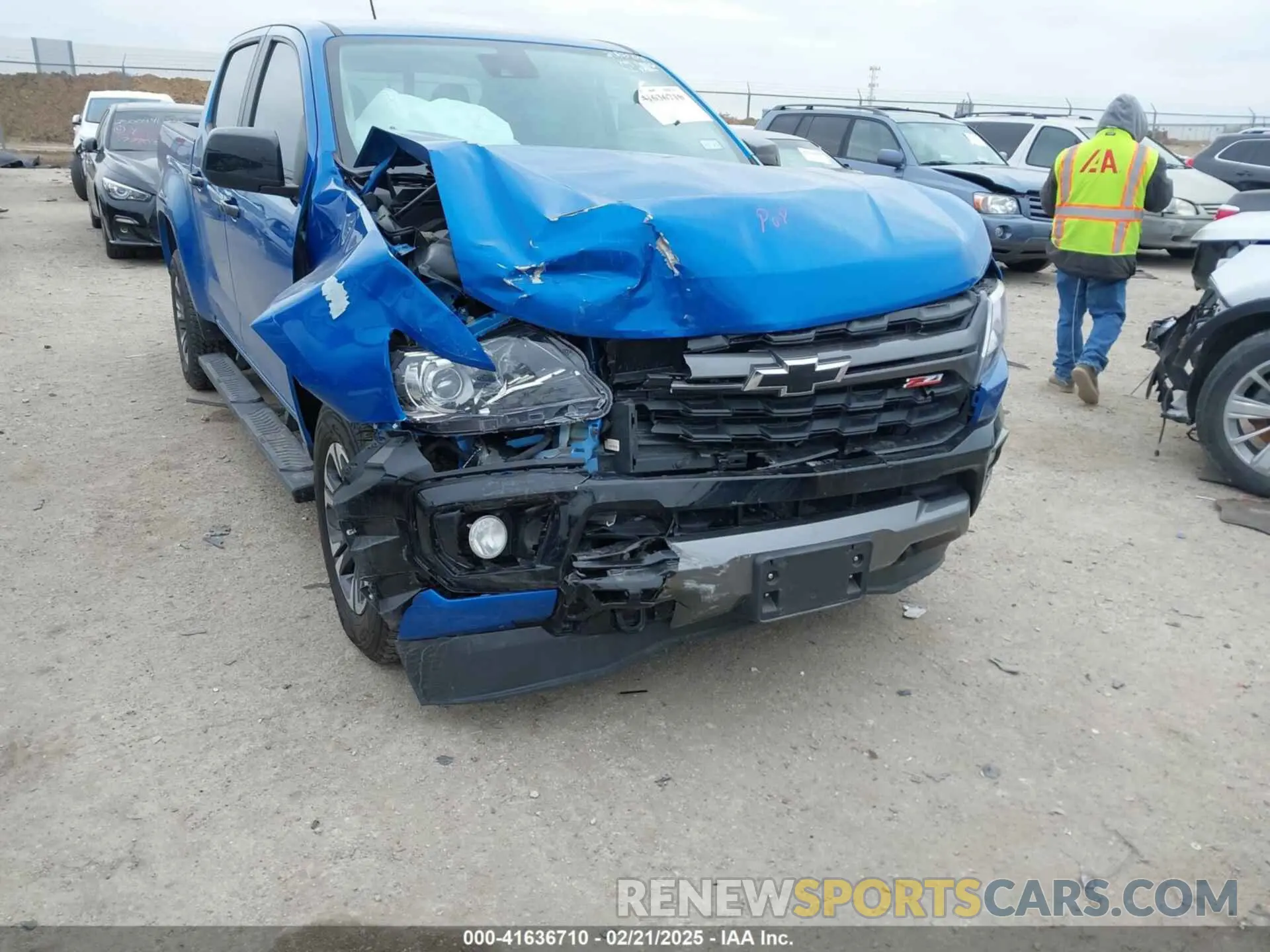 6 fotografías del automóvil dañado 1GCGTDEN1N1316915 CHEVROLET COLORADO 2022