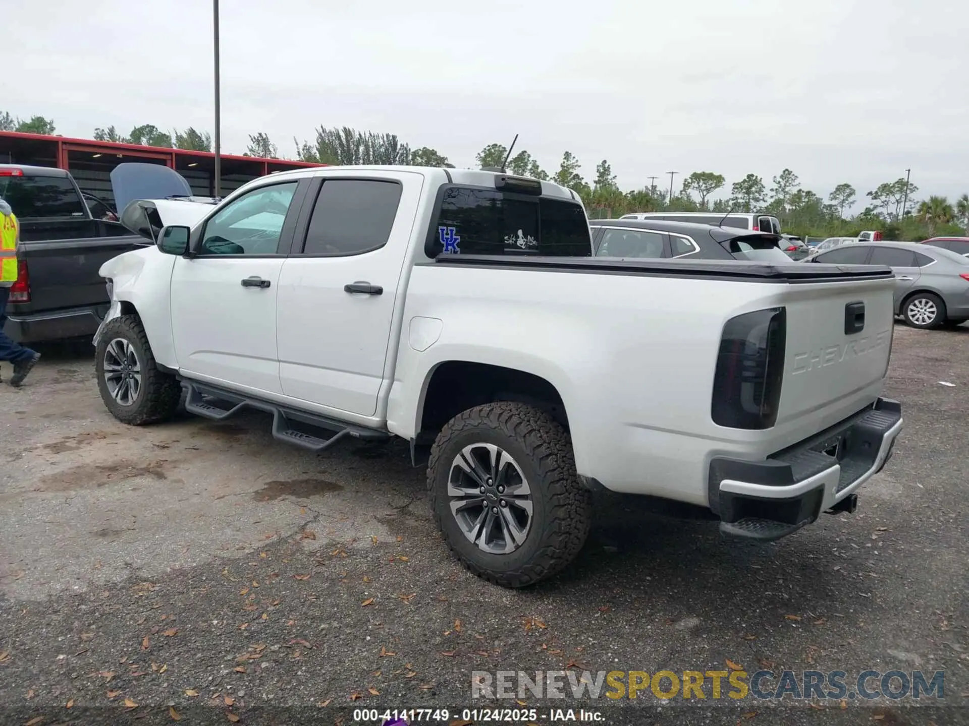 3 fotografías del automóvil dañado 1GCGTDEN7N1332410 CHEVROLET COLORADO 2022
