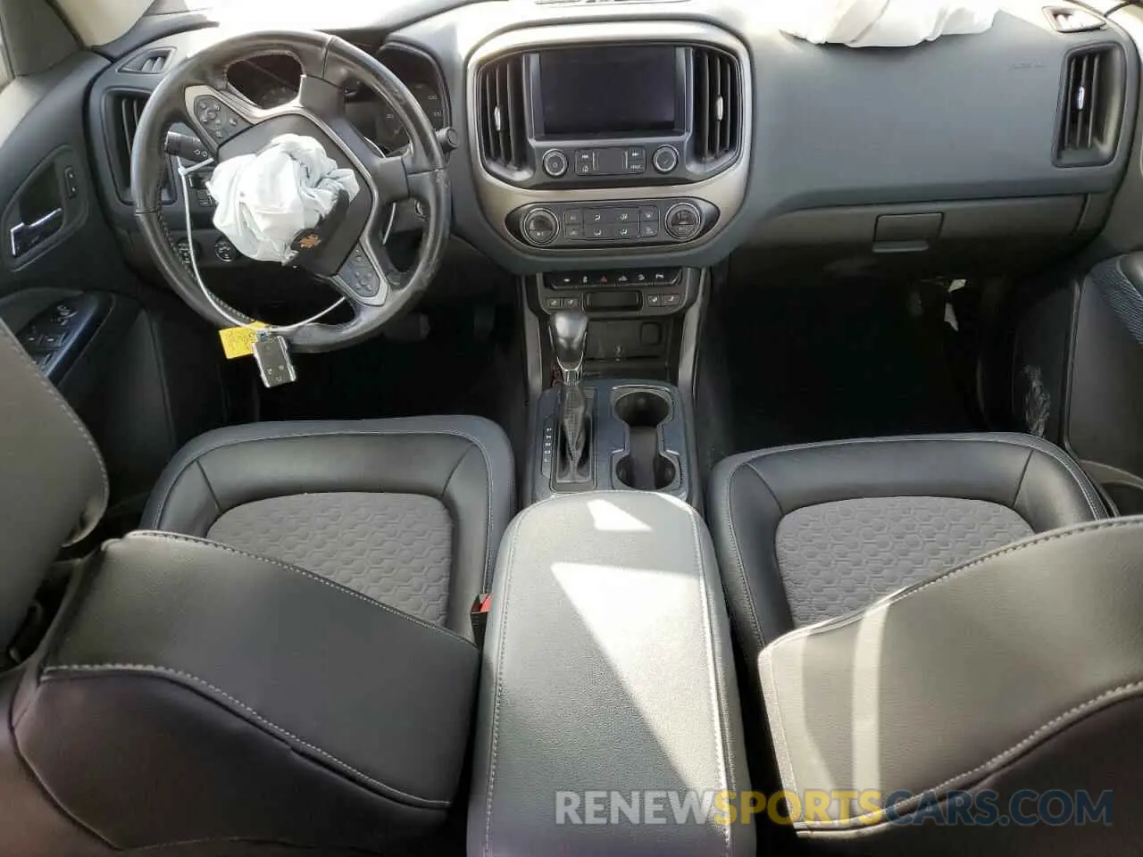 8 fotografías del automóvil dañado 1GCGTDEN8N1173378 CHEVROLET COLORADO 2022