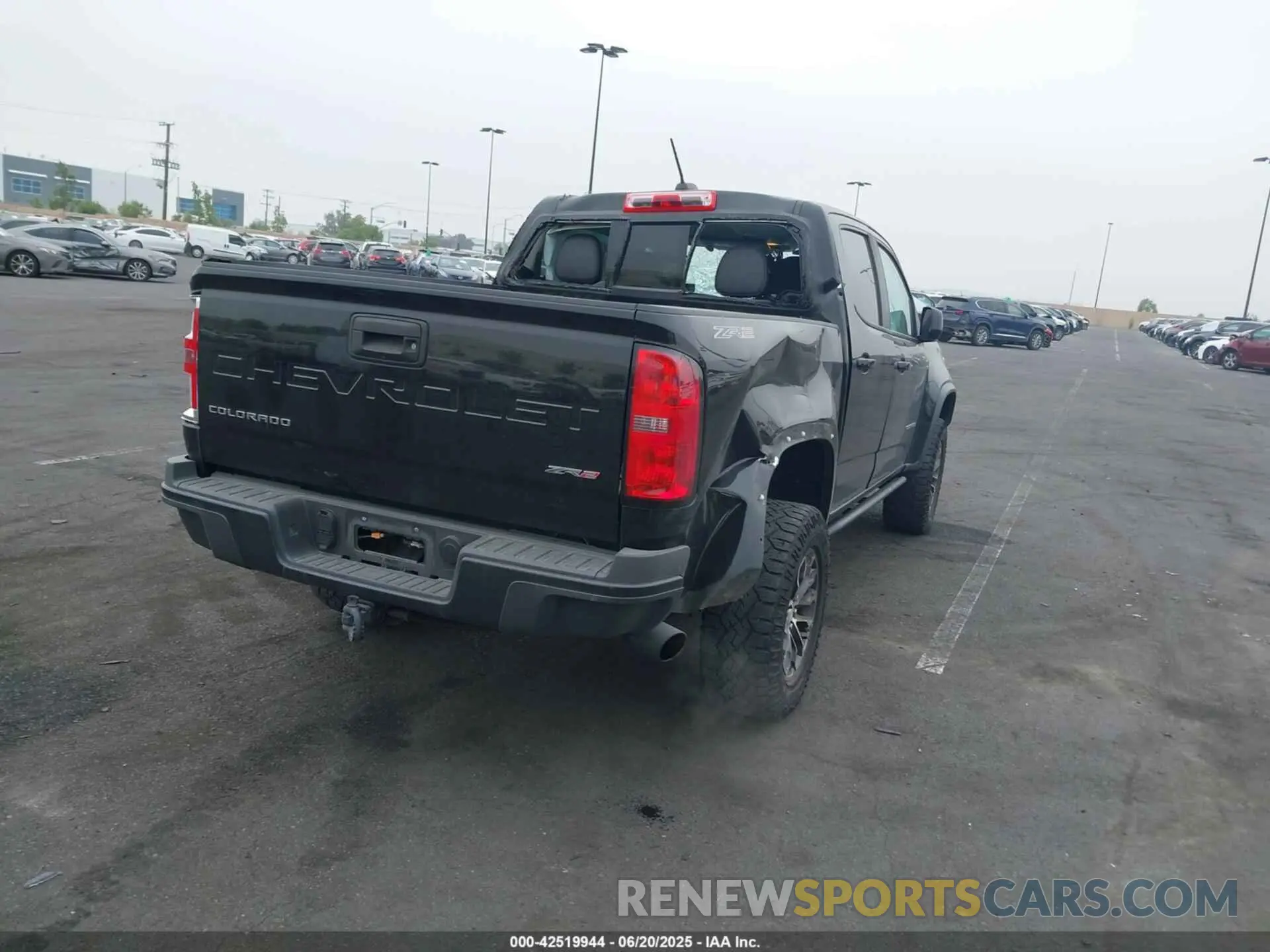 4 fotografías del automóvil dañado 1GCGTEEN0N1110426 CHEVROLET COLORADO 2022