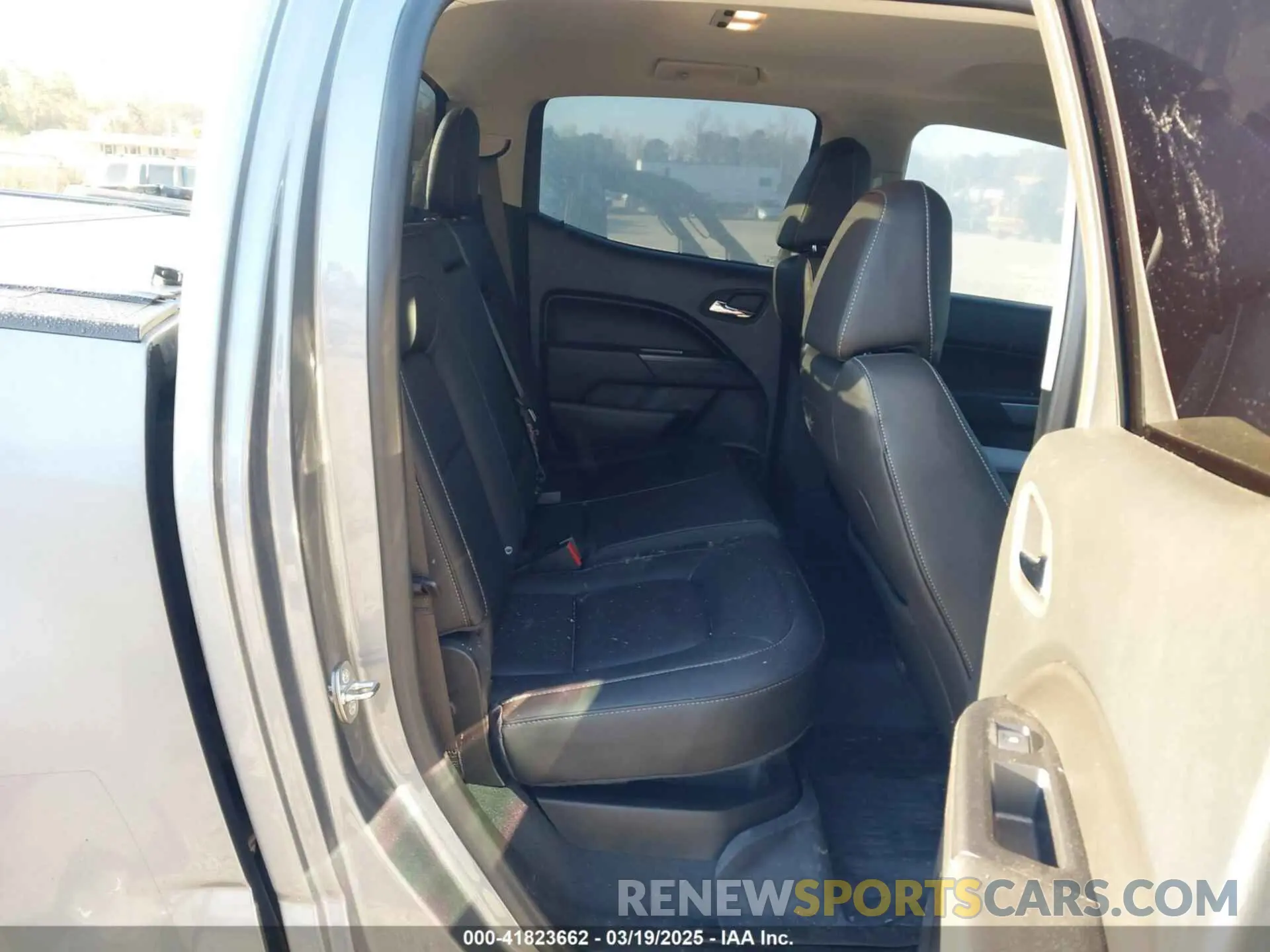 8 fotografías del automóvil dañado 1GCGTEEN0N1305930 CHEVROLET COLORADO 2022
