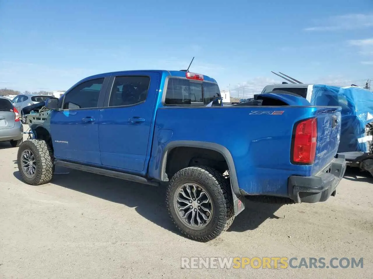 2 fotografías del automóvil dañado 1GCGTEEN0N1309640 CHEVROLET COLORADO 2022