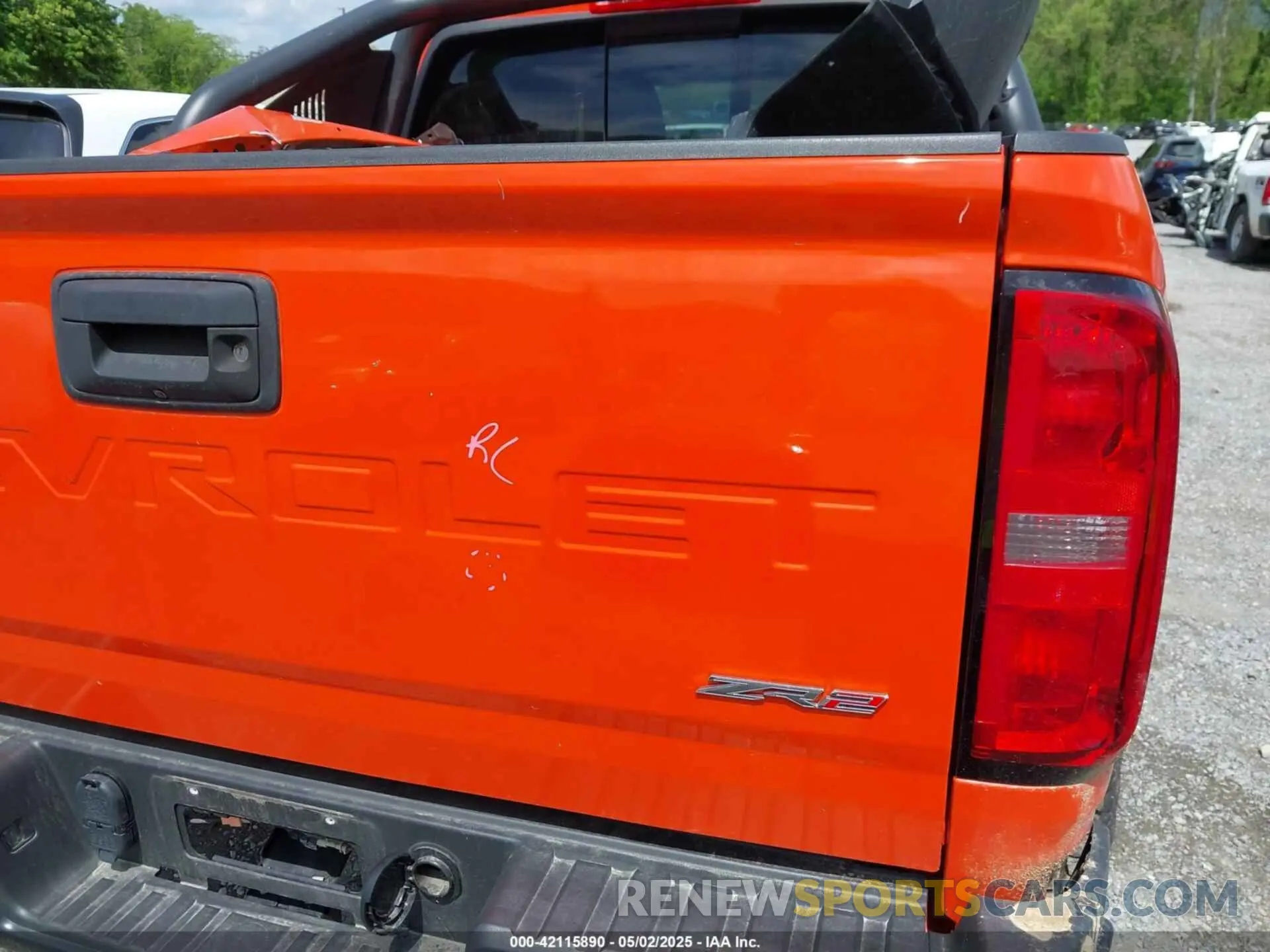 17 fotografías del automóvil dañado 1GCGTEEN1N1110502 CHEVROLET COLORADO 2022
