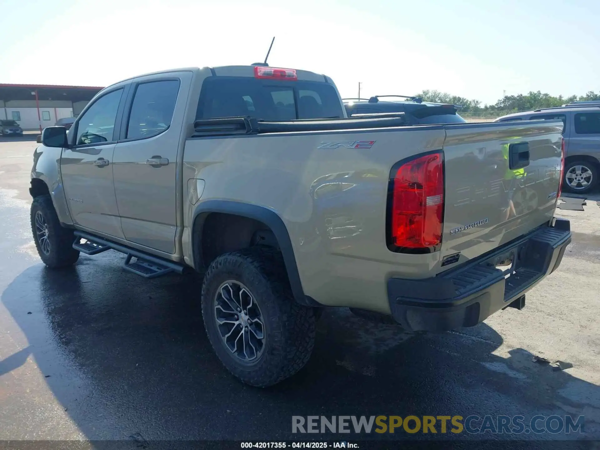 3 fotografías del automóvil dañado 1GCGTEEN5N1327731 CHEVROLET COLORADO 2022