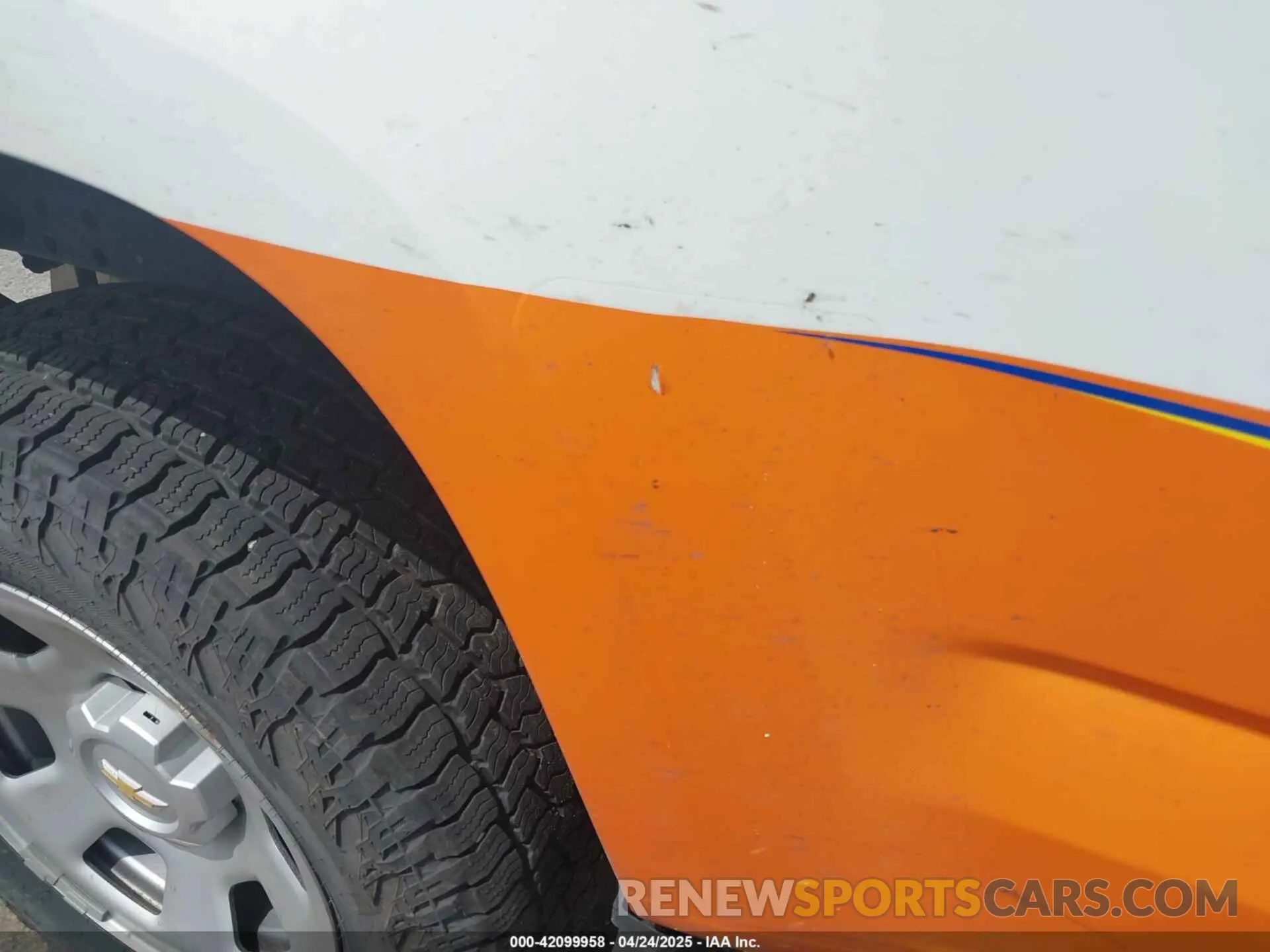 6 fotografías del automóvil dañado 1GCHSBEA0N1125804 CHEVROLET COLORADO 2022