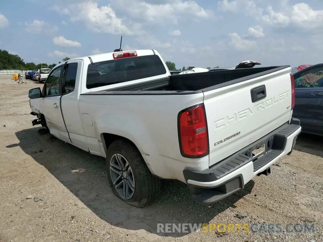 2 fotografías del automóvil dañado 1GCHSBEN3N1124777 CHEVROLET COLORADO 2022