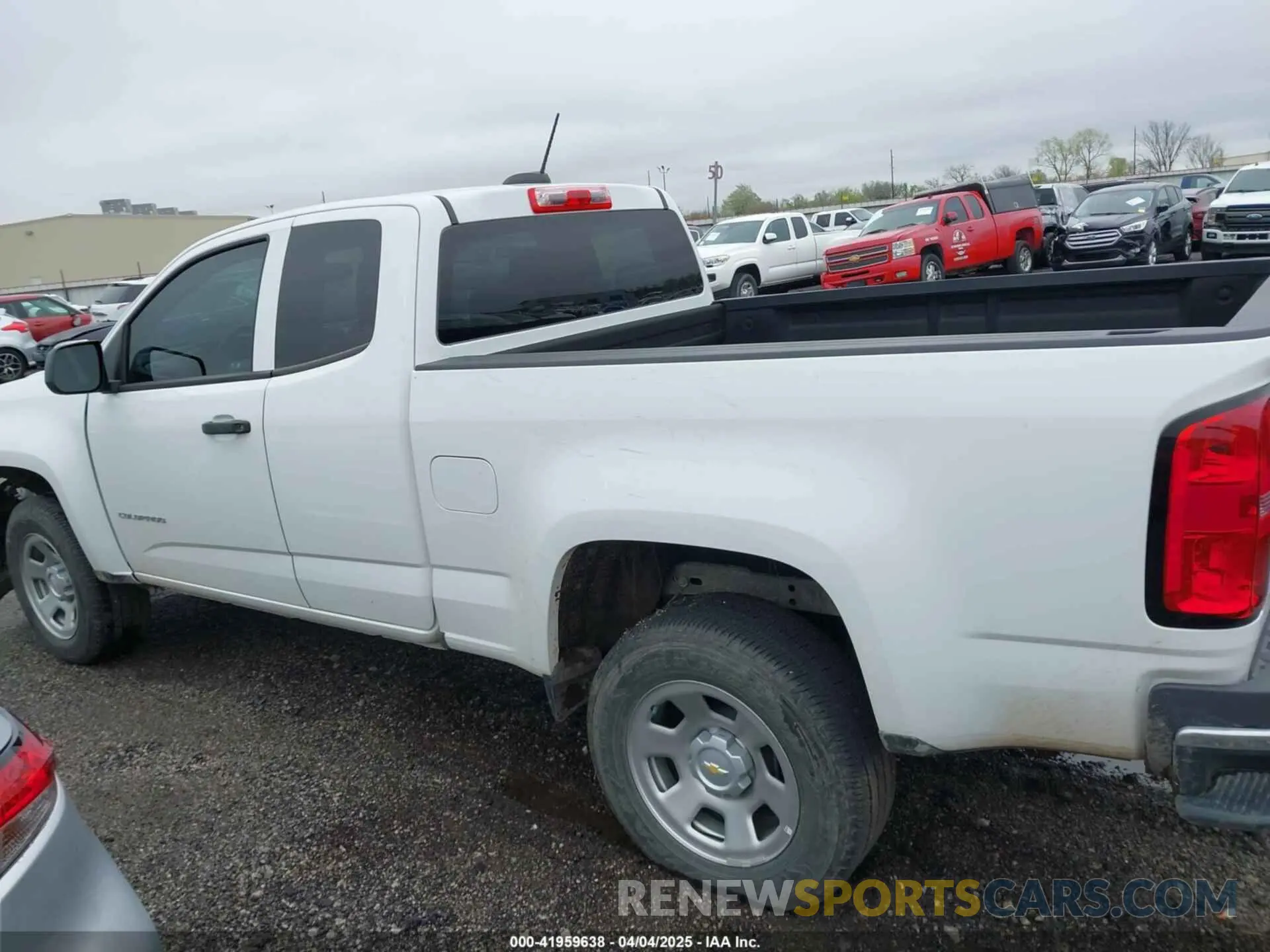 14 fotografías del automóvil dañado 1GCHSBENXN1323079 CHEVROLET COLORADO 2022
