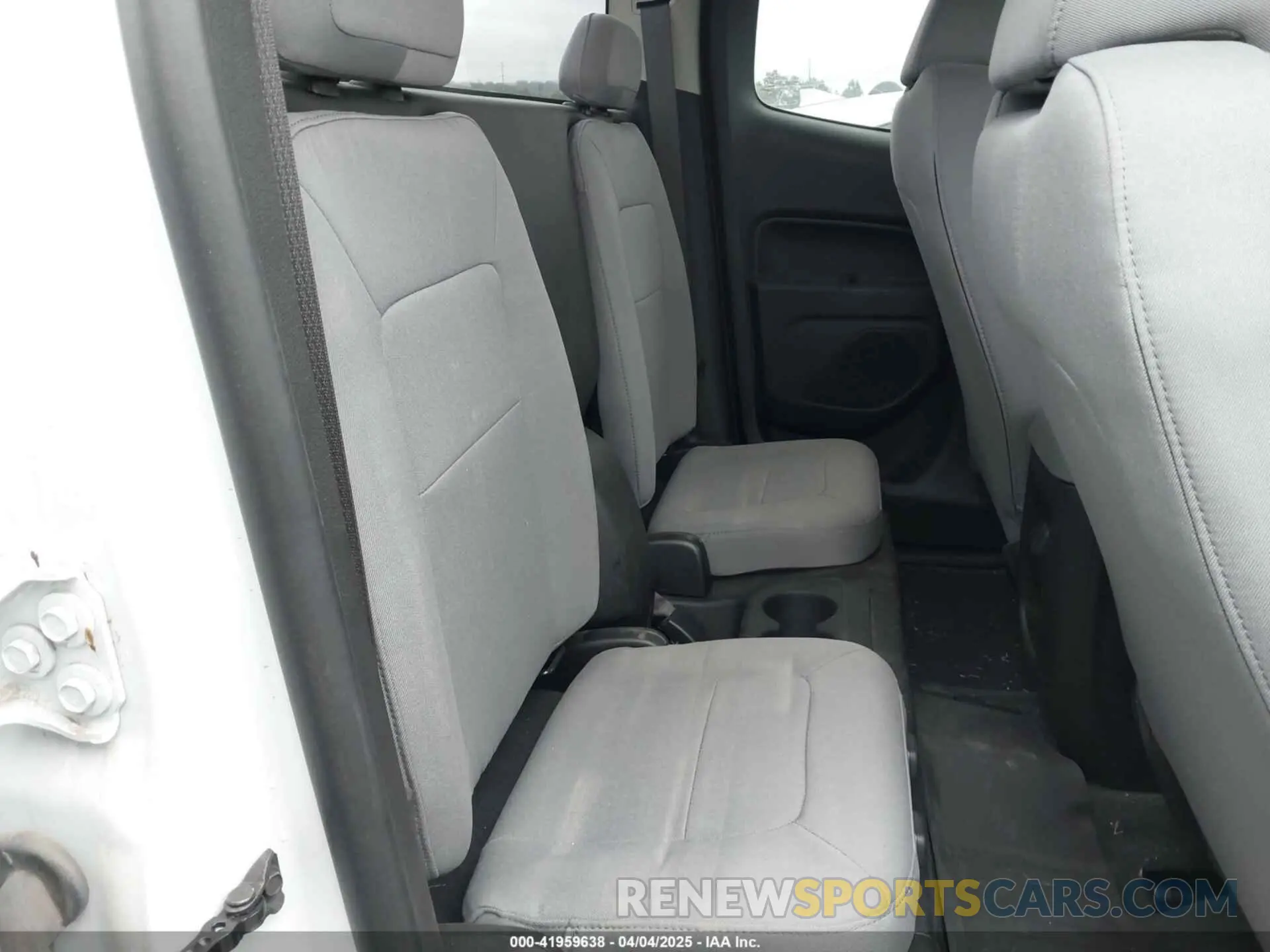 8 fotografías del automóvil dañado 1GCHSBENXN1323079 CHEVROLET COLORADO 2022