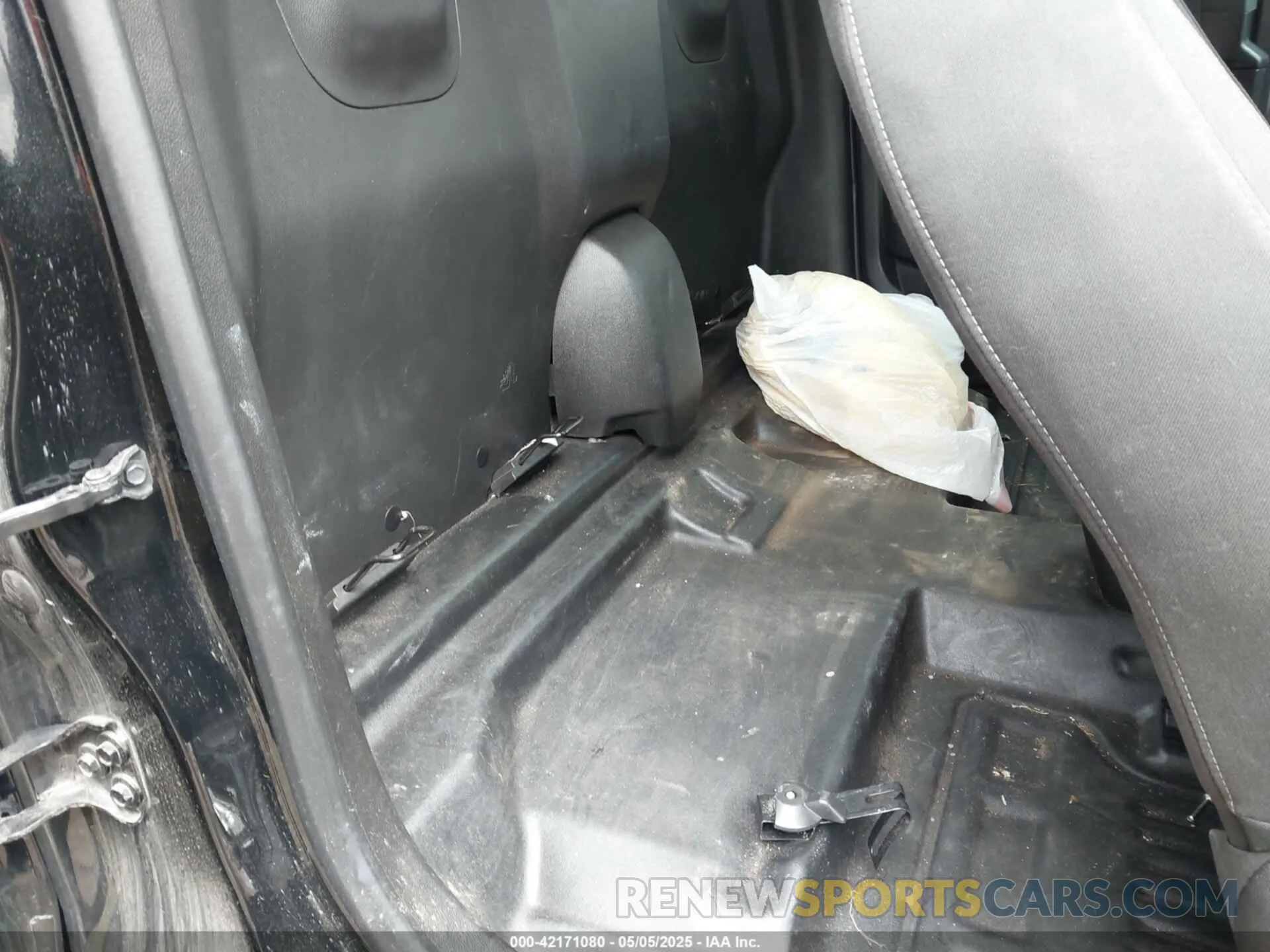8 fotografías del automóvil dañado 1GCHSCEA6N1149630 CHEVROLET COLORADO 2022