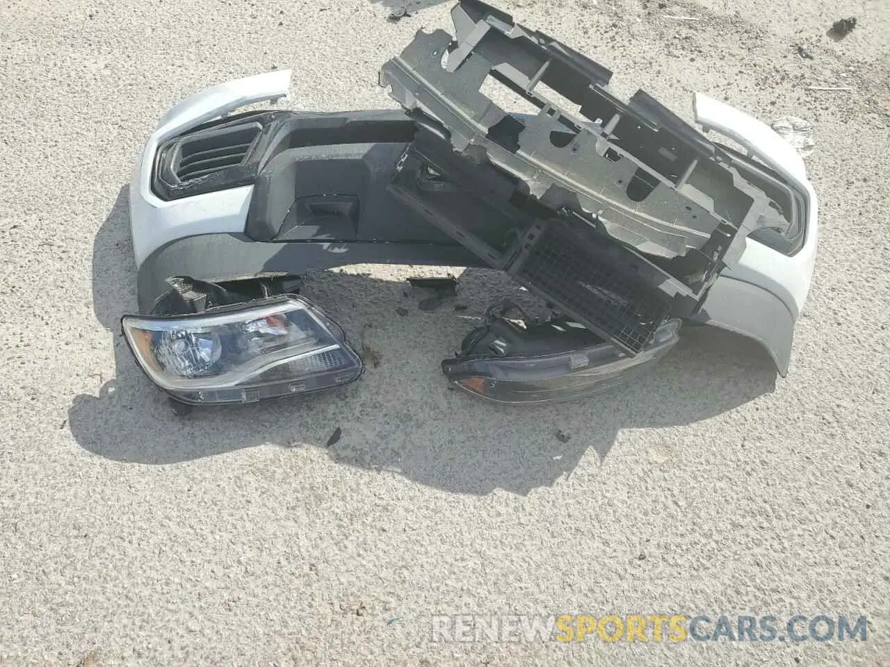 12 fotografías del automóvil dañado 1GCHSCEN0N1107201 CHEVROLET COLORADO 2022