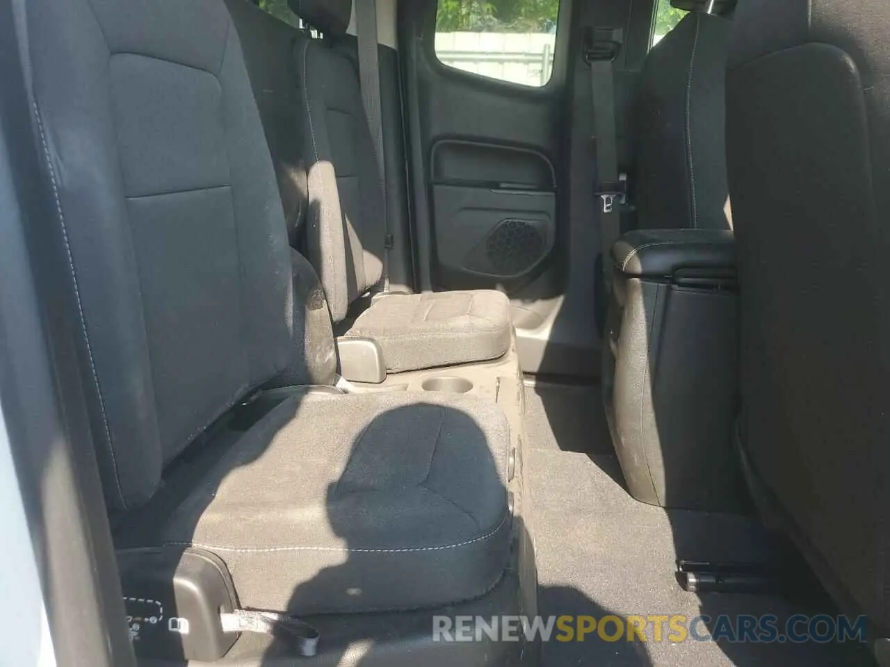 10 fotografías del automóvil dañado 1GCHTCEN0N1129406 CHEVROLET COLORADO 2022