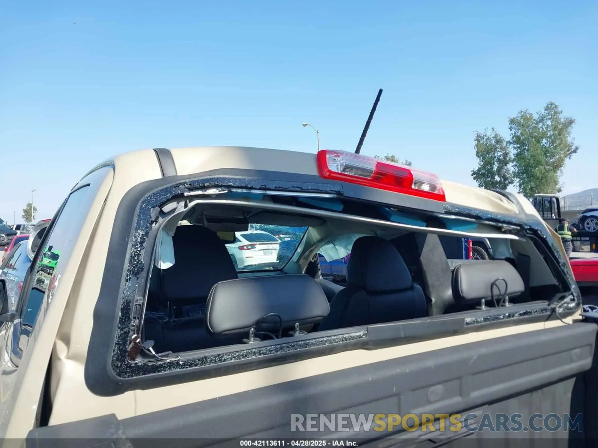 13 fotografías del automóvil dañado 1GCRTEE19N1204469 CHEVROLET COLORADO 2022