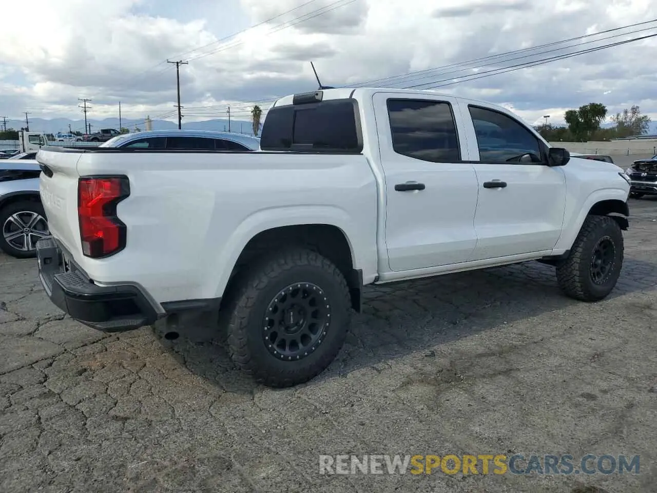 3 fotografías del automóvil dañado 1GCGSBEC8P1134119 CHEVROLET COLORADO 2023