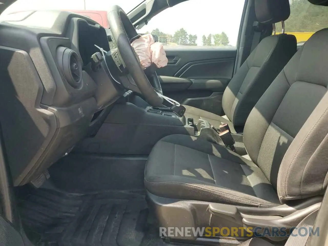 7 fotografías del automóvil dañado 1GCGSBECXP1170474 CHEVROLET COLORADO 2023