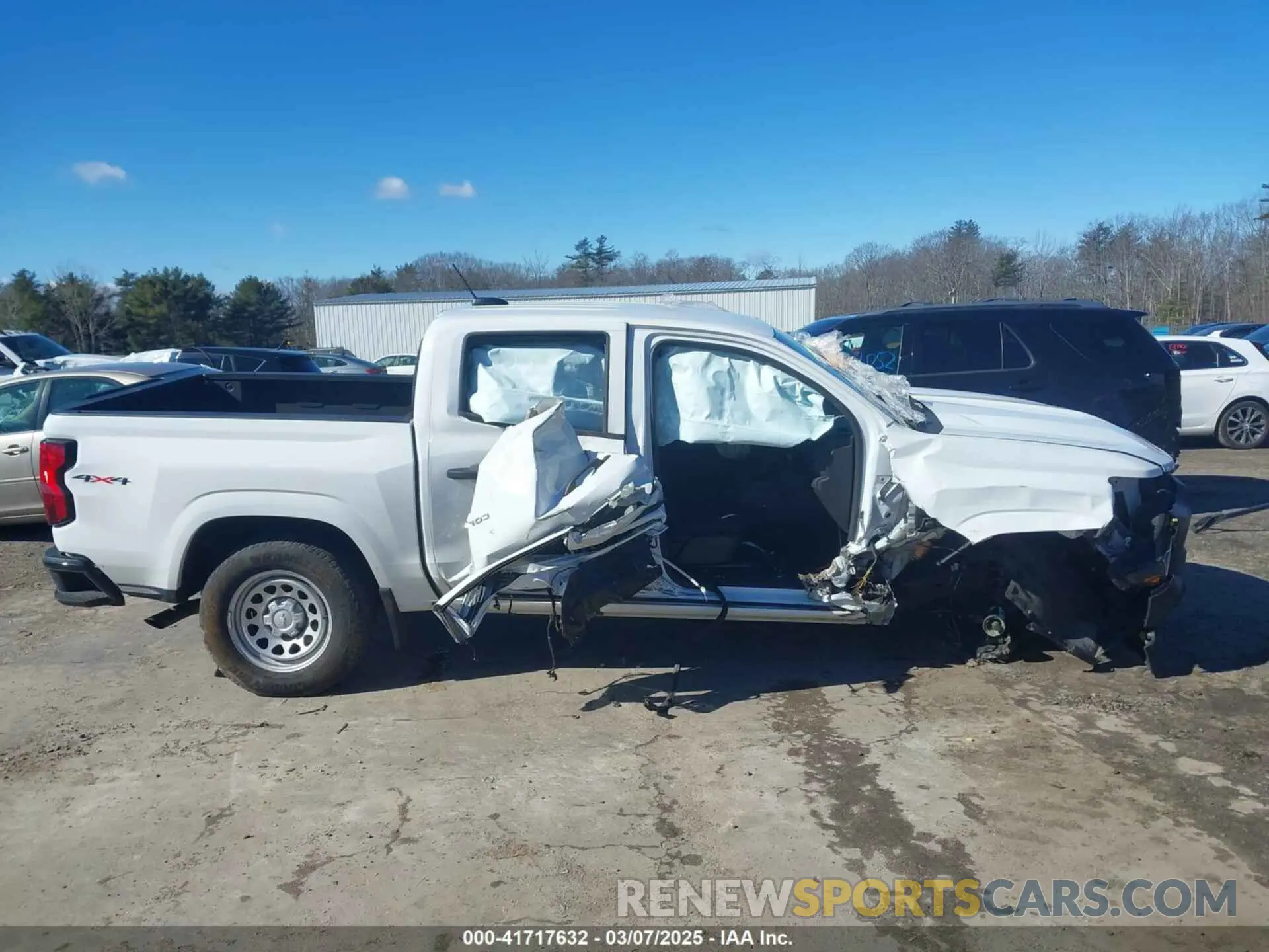 12 fotografías del automóvil dañado 1GCGTBEC1P1183966 CHEVROLET COLORADO 2023
