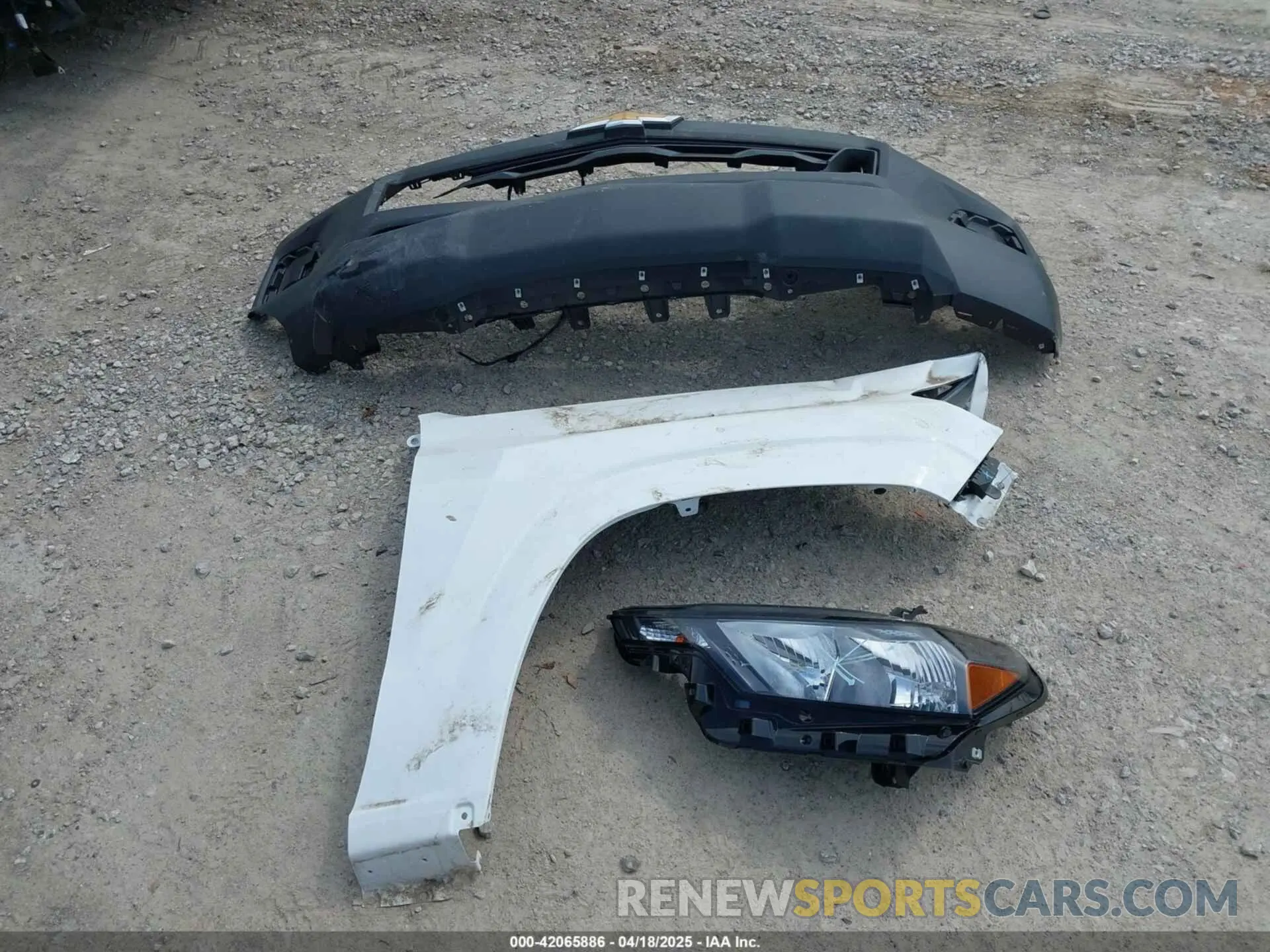 12 fotografías del automóvil dañado 1GCGTBECXP1187594 CHEVROLET COLORADO 2023