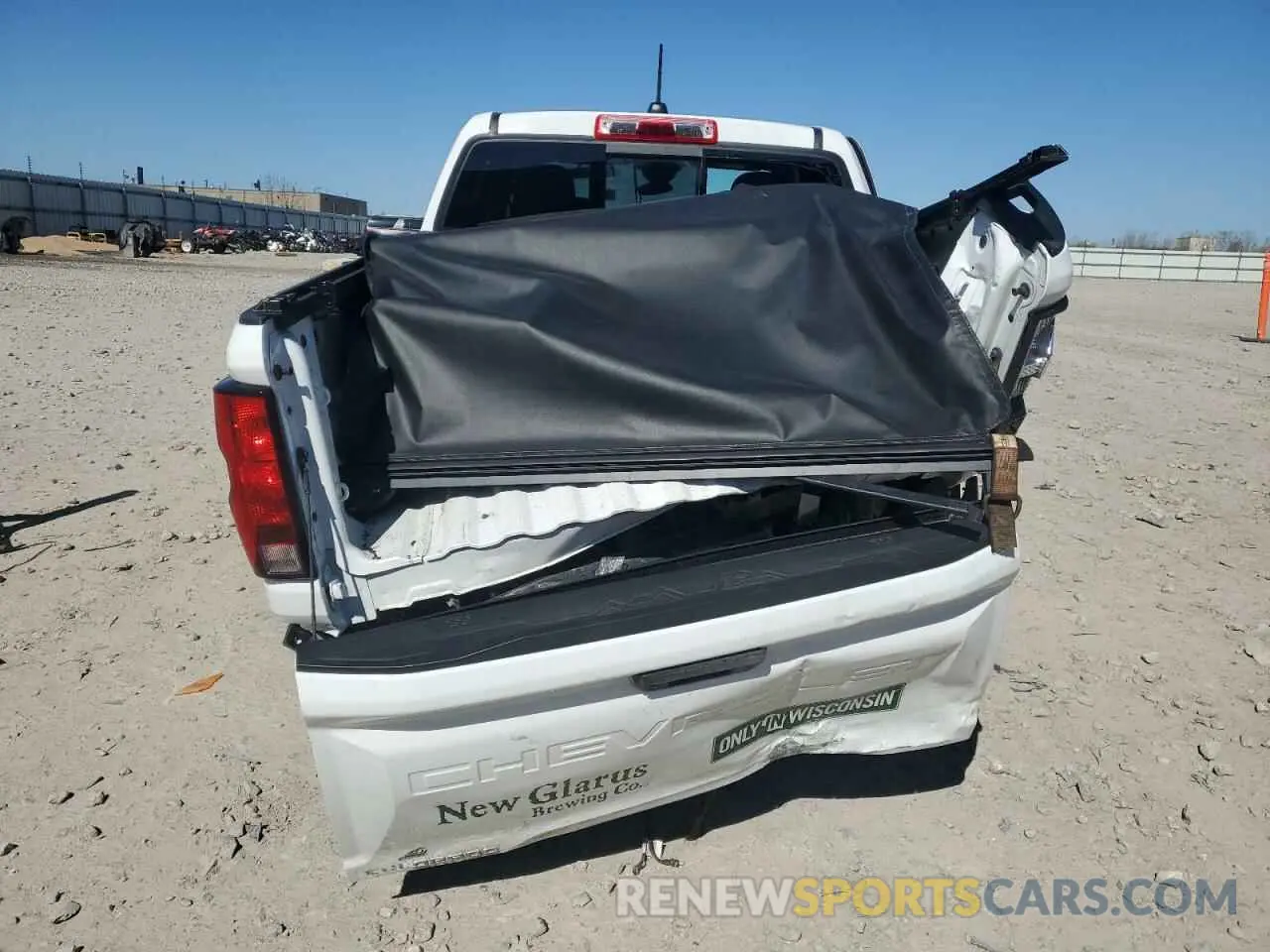 6 fotografías del automóvil dañado 1GCPSBEK8P1166141 CHEVROLET COLORADO 2023