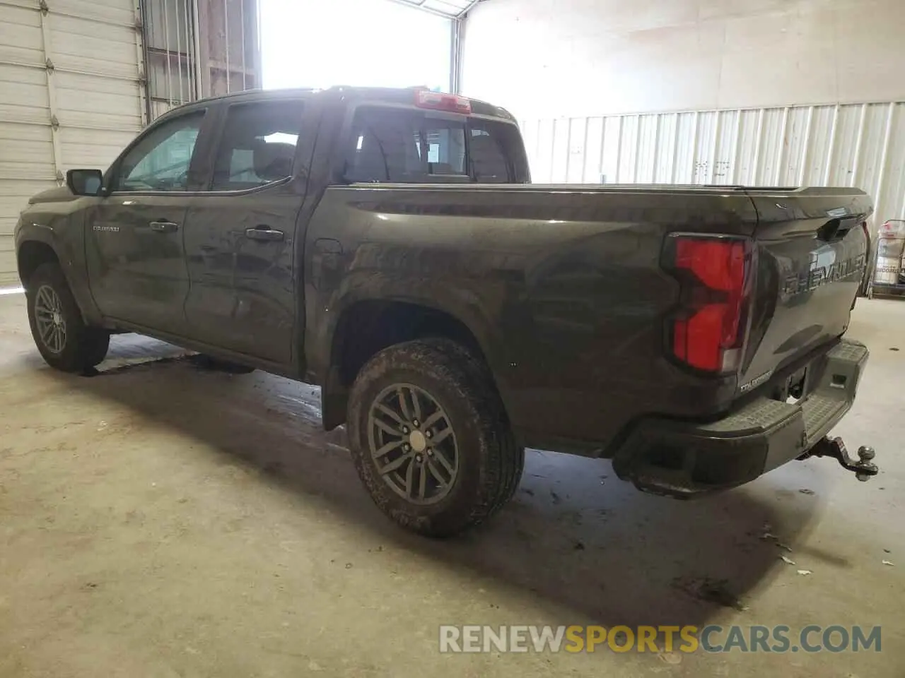 2 fotografías del automóvil dañado 1GCPSCEK6P1267250 CHEVROLET COLORADO 2023