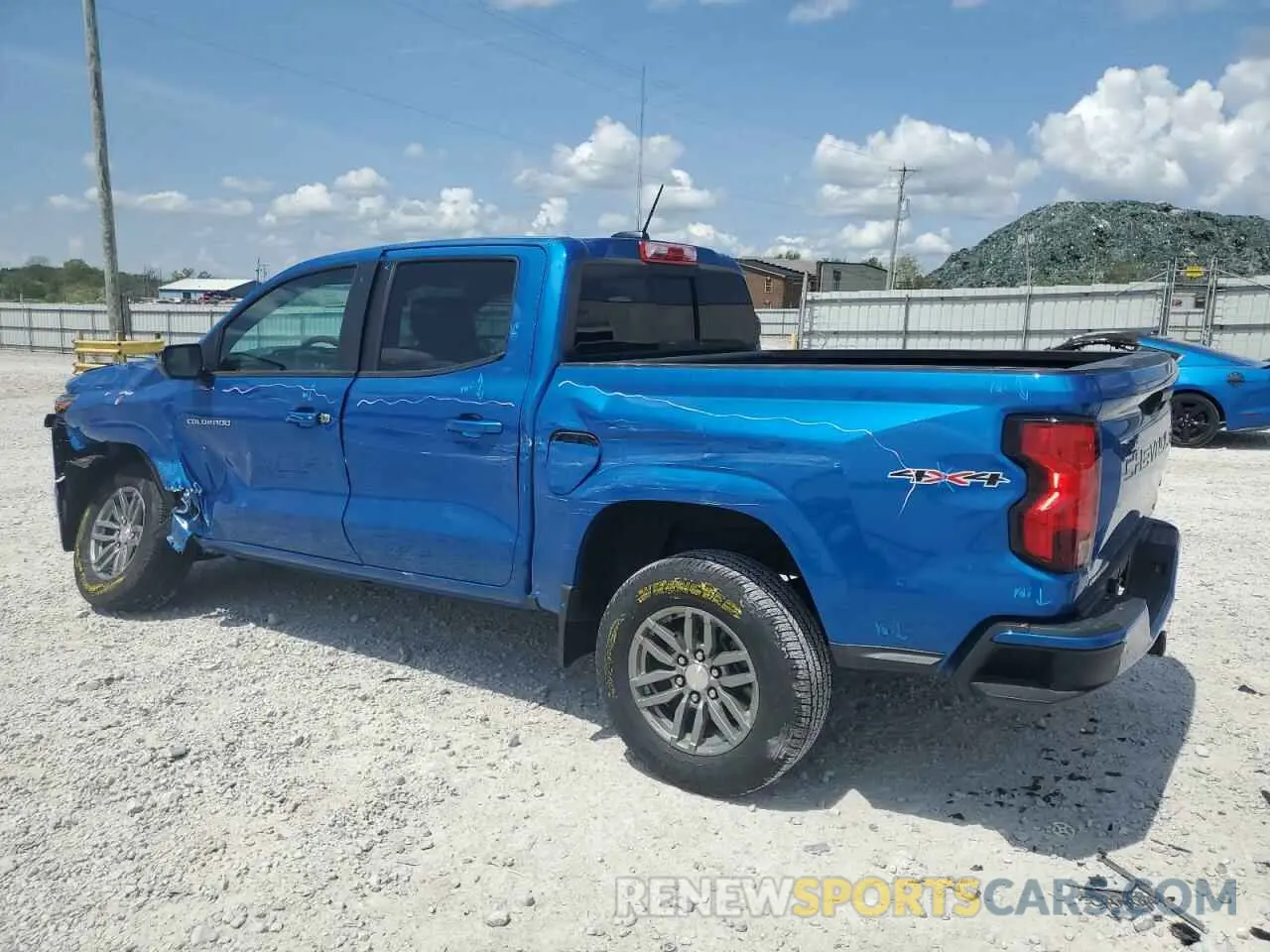 2 fotografías del automóvil dañado 1GCPTCEK0P1182353 CHEVROLET COLORADO 2023