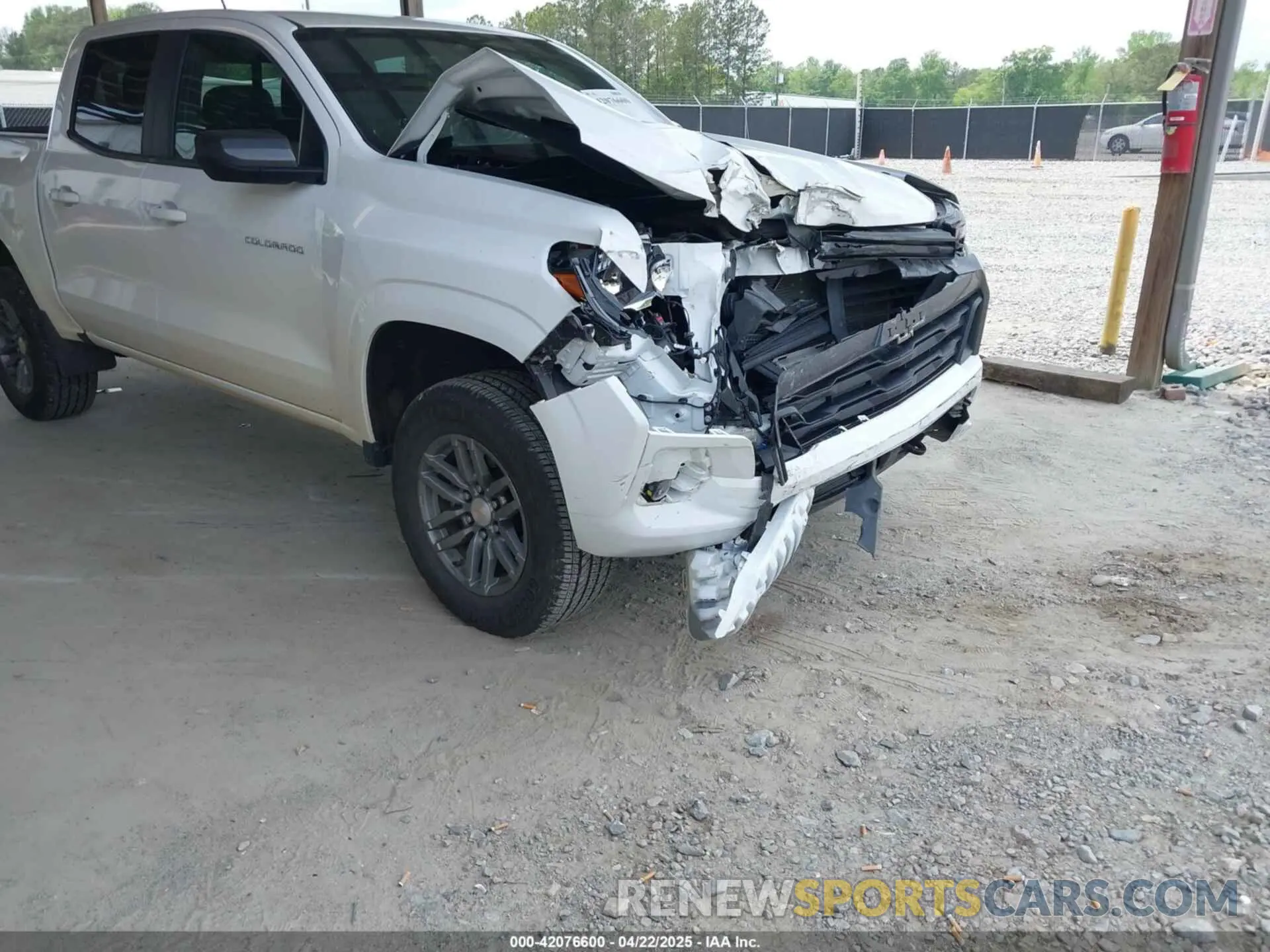 17 fotografías del automóvil dañado 1GCPTCEK0P1221796 CHEVROLET COLORADO 2023