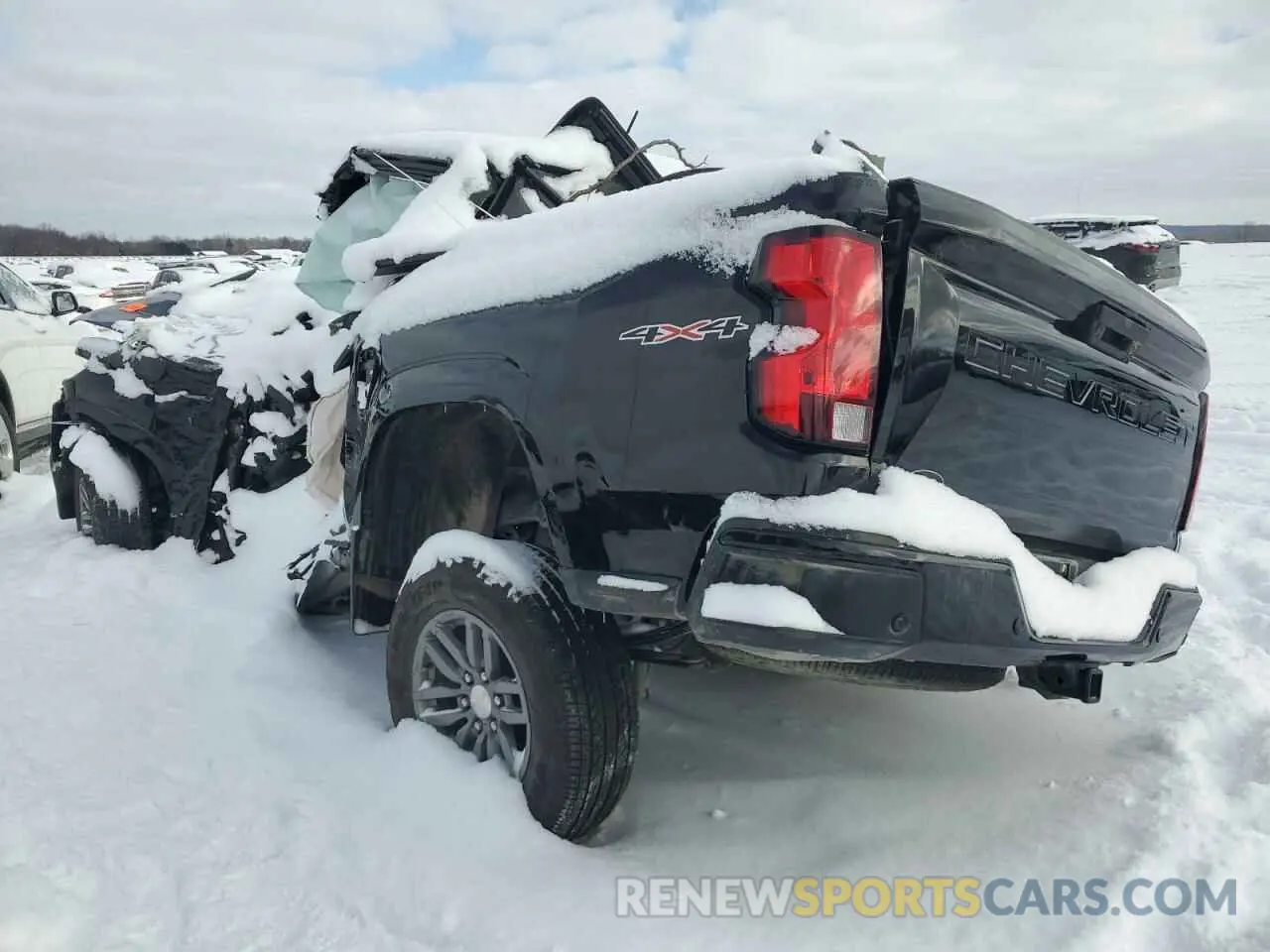 2 fotografías del automóvil dañado 1GCPTCEK5P1250145 CHEVROLET COLORADO 2023