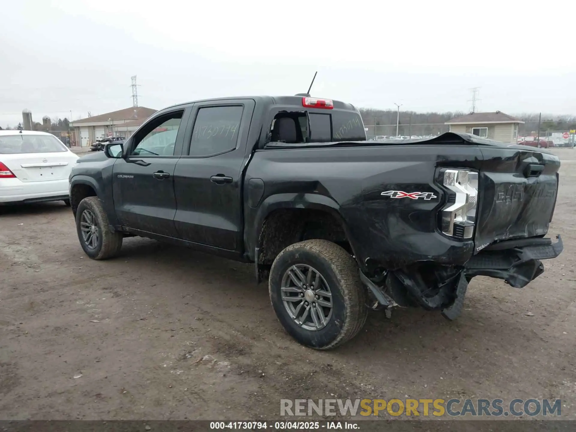3 fotografías del automóvil dañado 1GCPTCEKXP1233101 CHEVROLET COLORADO 2023