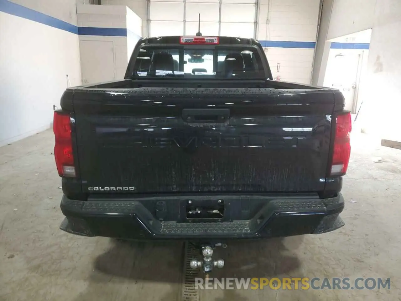 6 fotografías del automóvil dañado 1GCPTDEK1P1140263 CHEVROLET COLORADO 2023