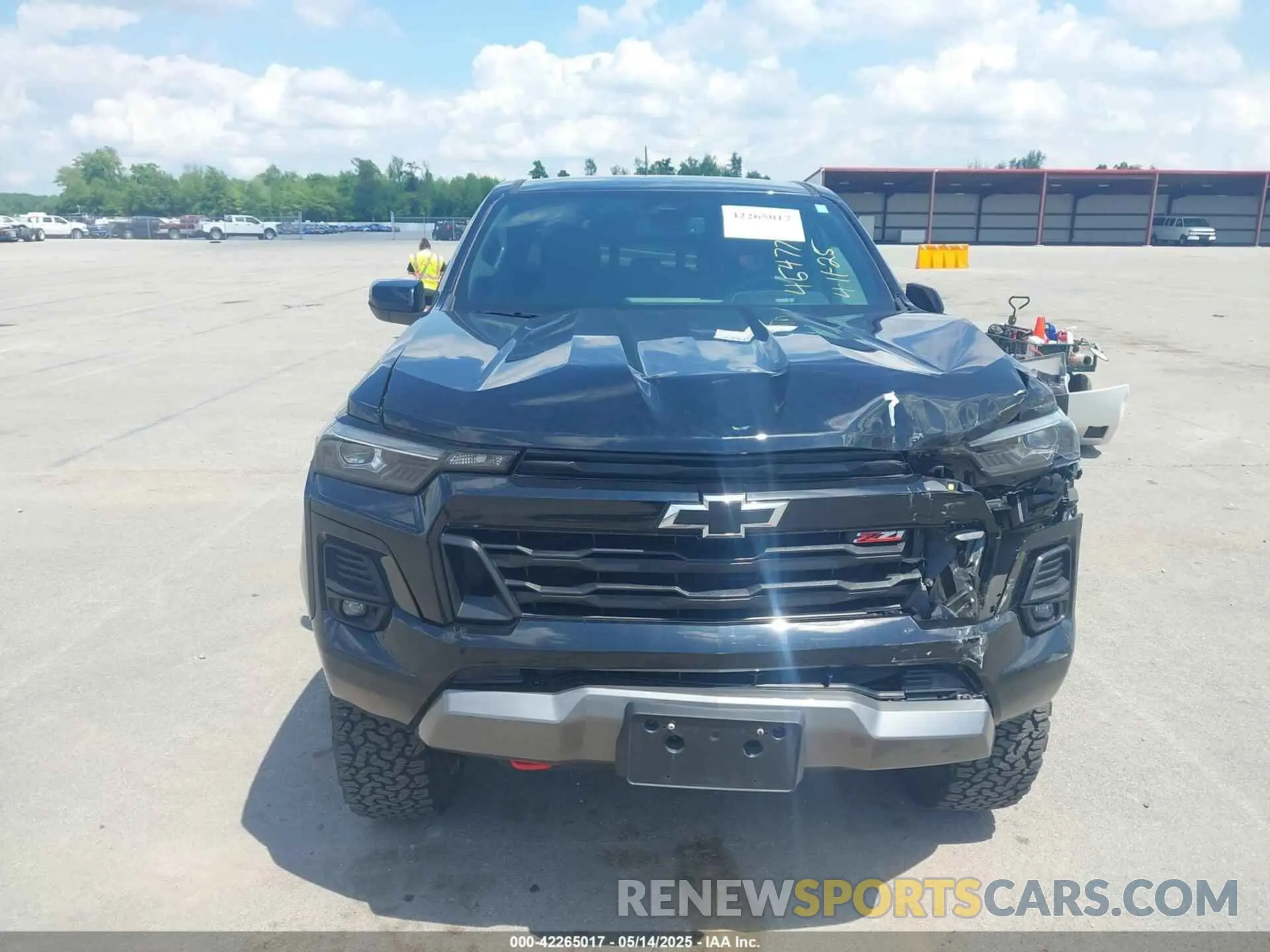 13 fotografías del automóvil dañado 1GCPTDEK1P1209999 CHEVROLET COLORADO 2023
