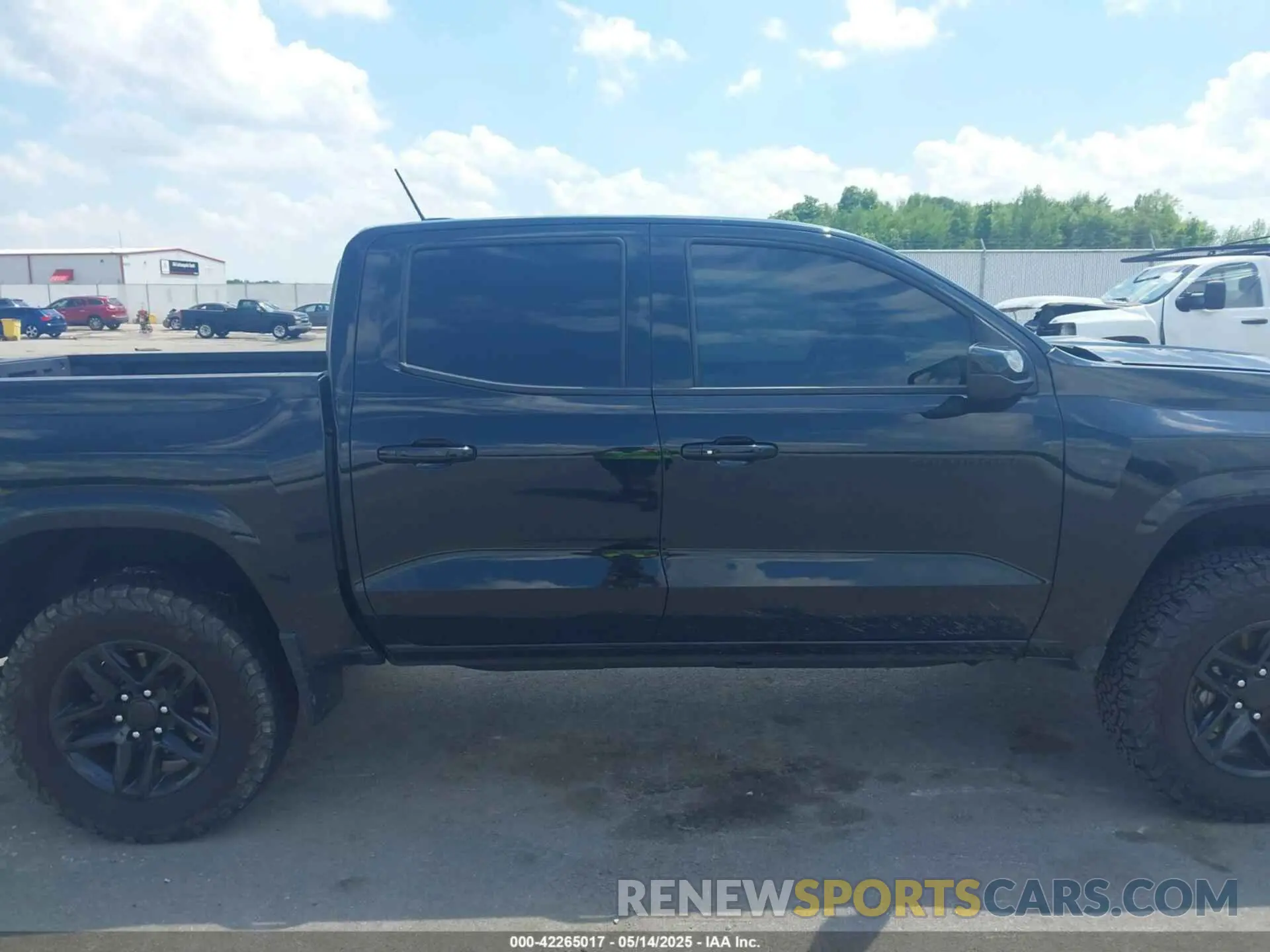 14 fotografías del automóvil dañado 1GCPTDEK1P1209999 CHEVROLET COLORADO 2023