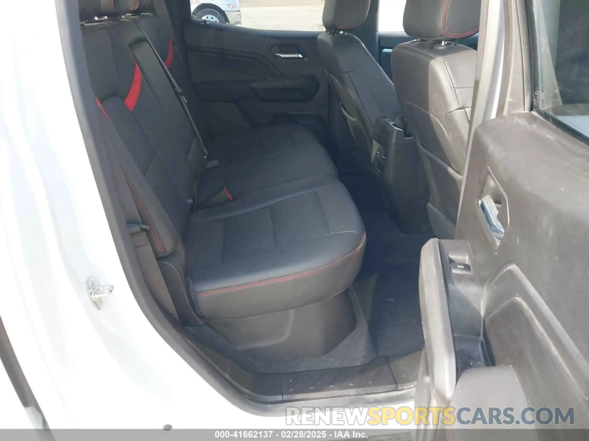 8 fotografías del automóvil dañado 1GCPTDEK2P1246012 CHEVROLET COLORADO 2023